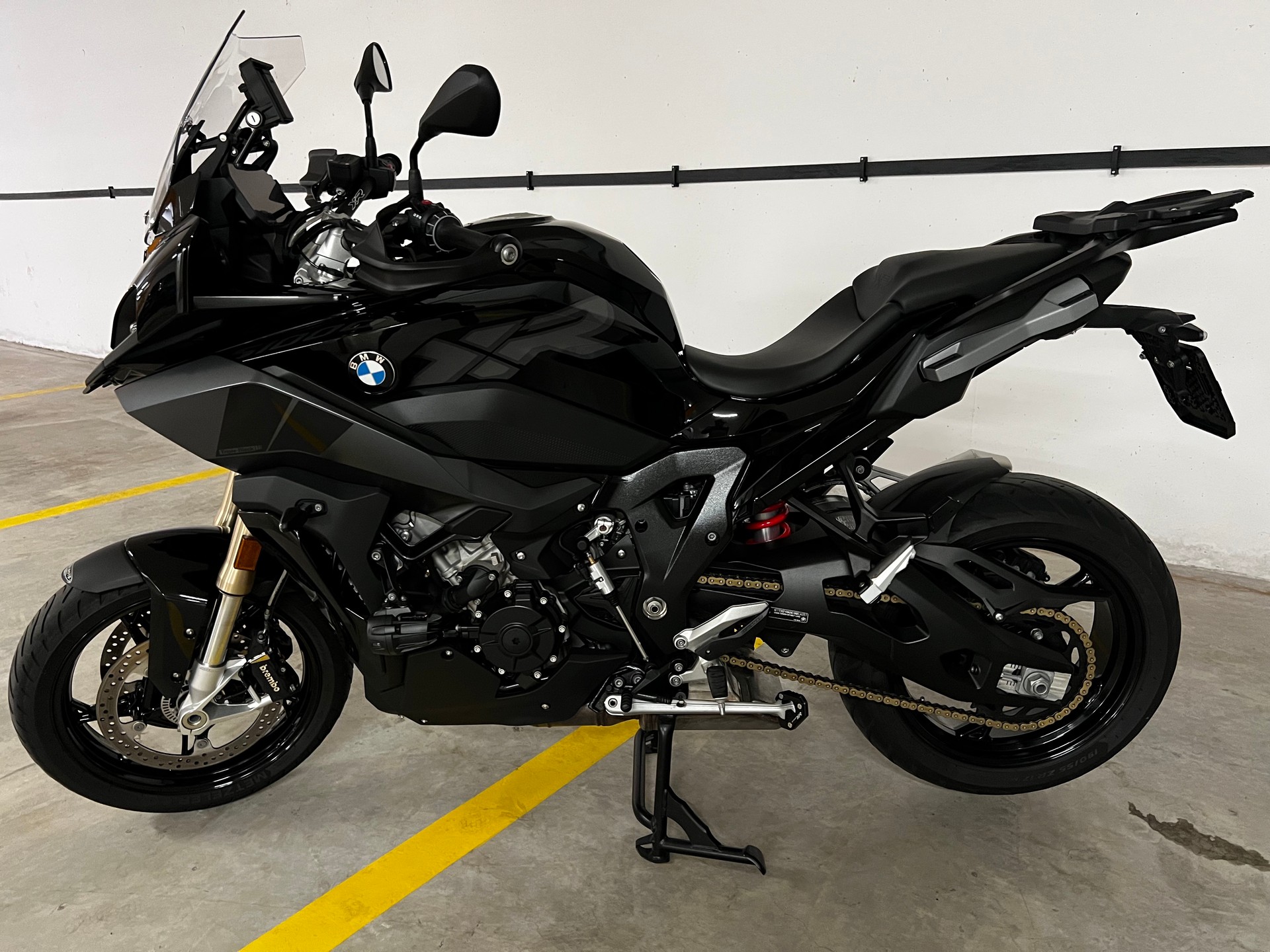 BMW S 1000 XR ABS, Triple Black-image-1