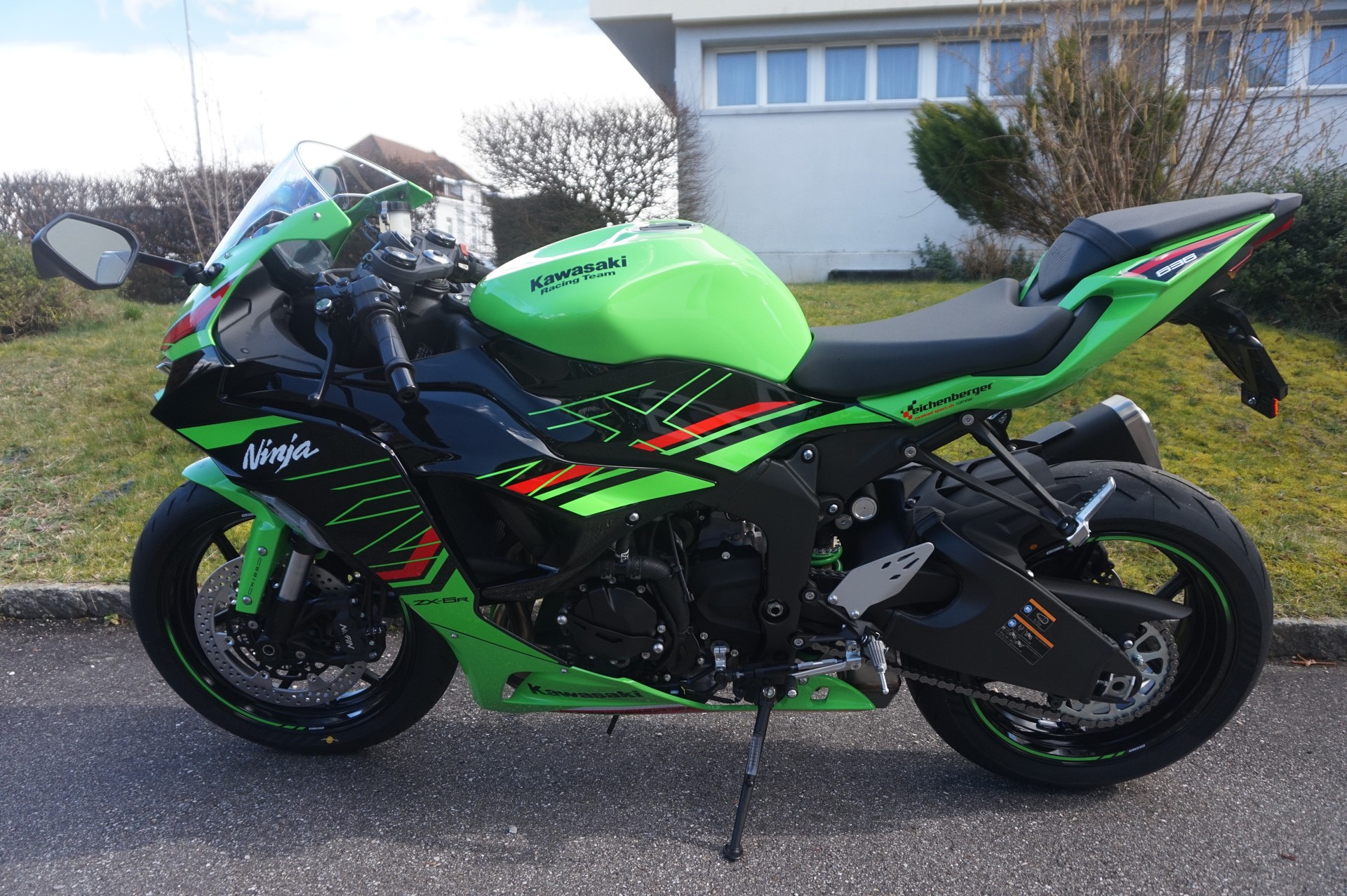 KAWASAKI ZX-6R ABS KRT Edition mit Heckumbau