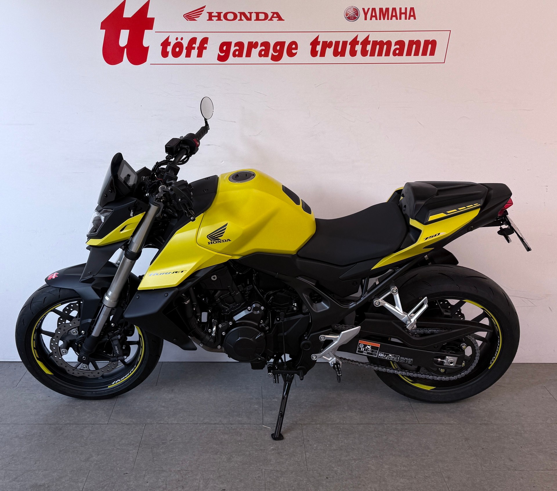 HONDA CB 750 Hornet (35kW)-showroom-element-1