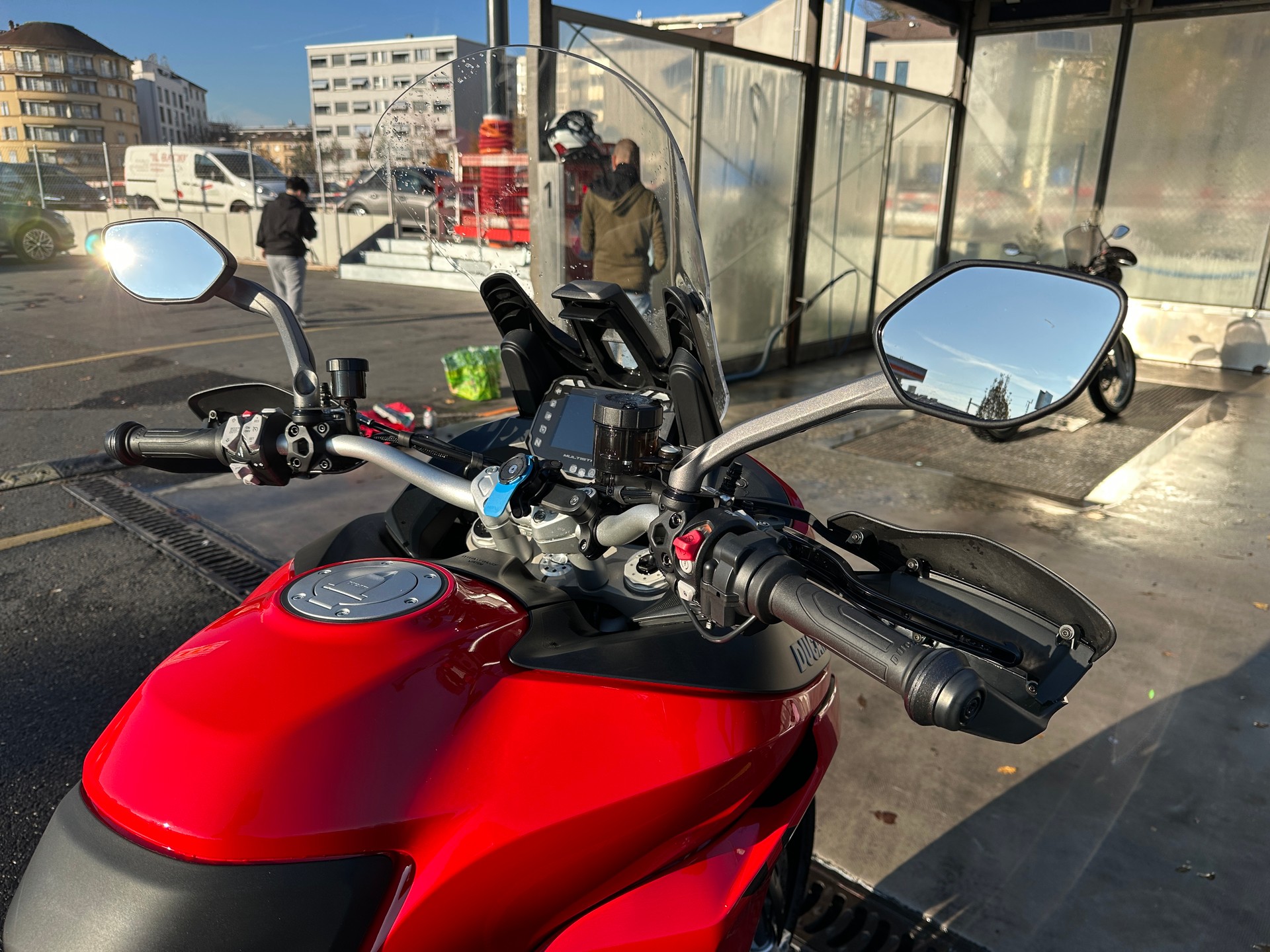 DUCATI Multistrada V2 S-image-2