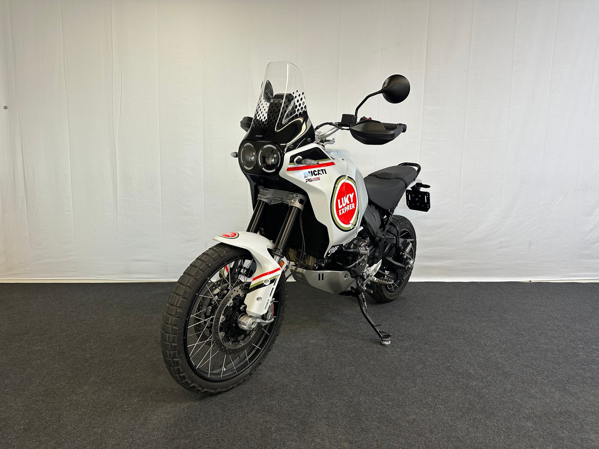 DUCATI Desert X-image-2