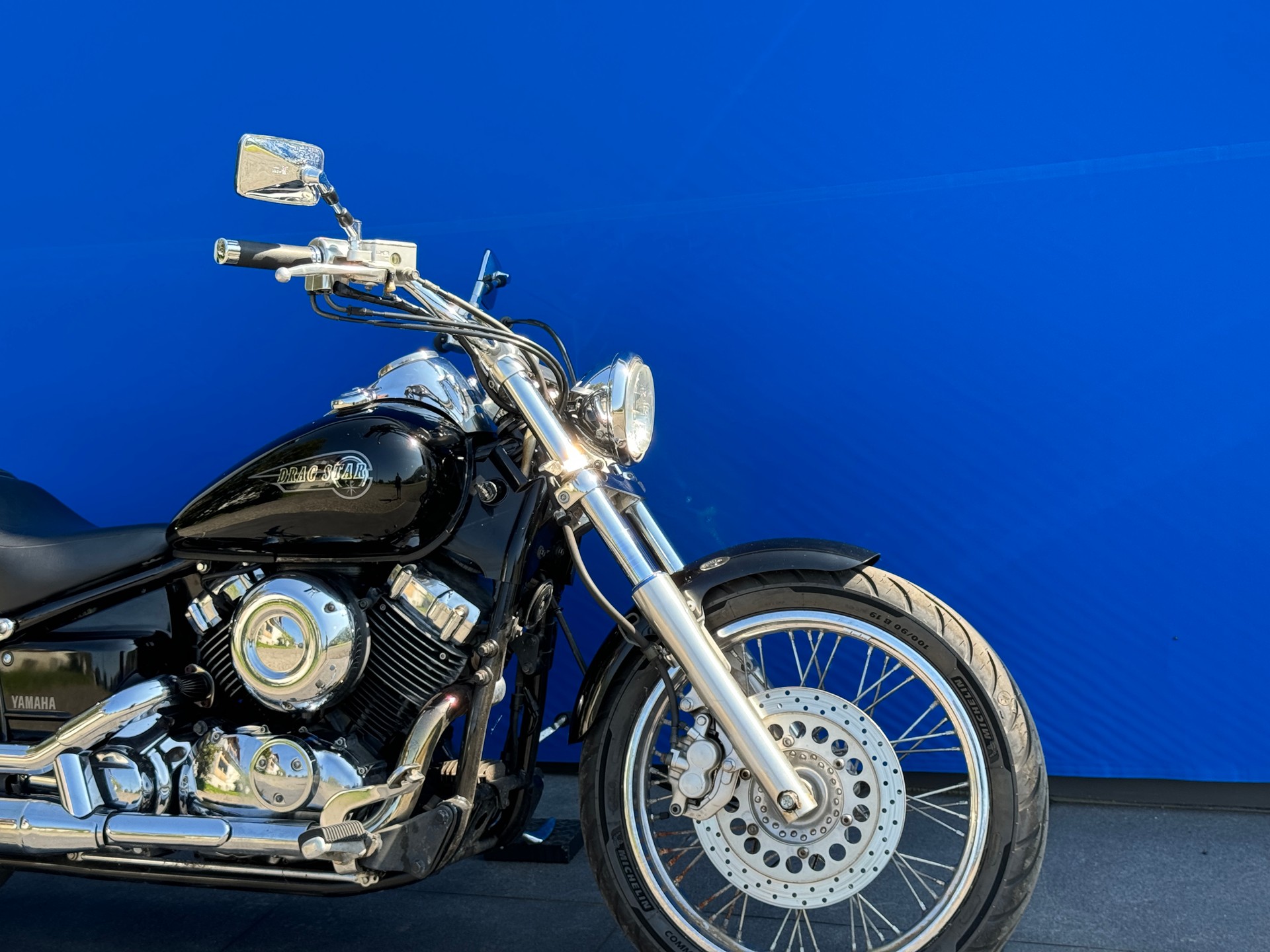 YAMAHA XVS 650 Drag Star-showroom-element-1