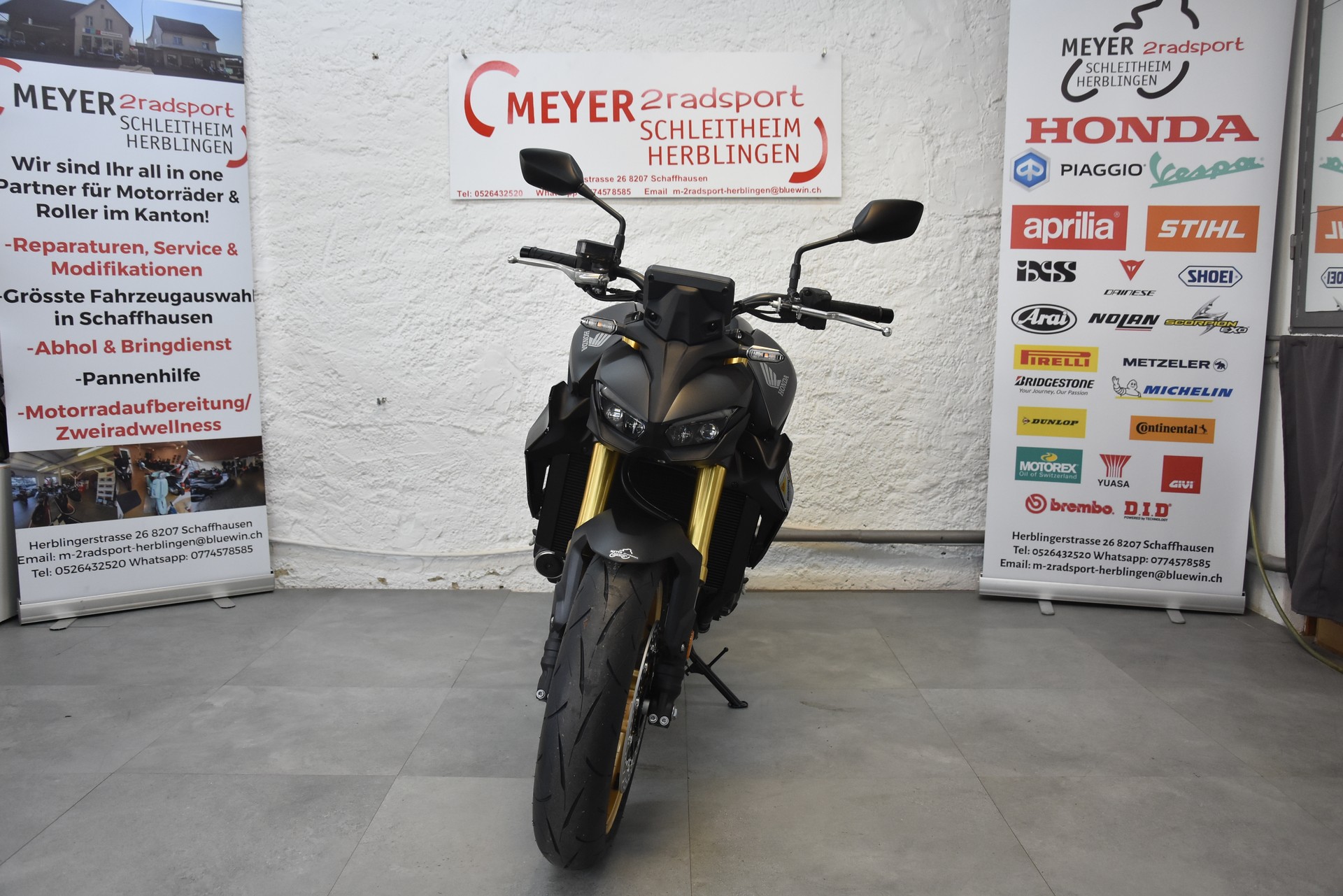 HONDA CB 1000 Hornet SP-showroom-element-1
