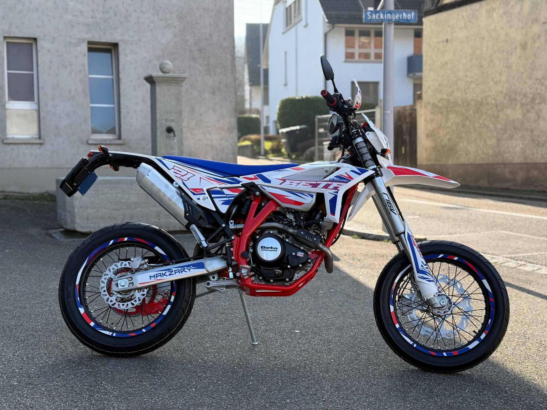 BETA RR 125-4T LC MY25 Motard x Makzary-showroom-element-1