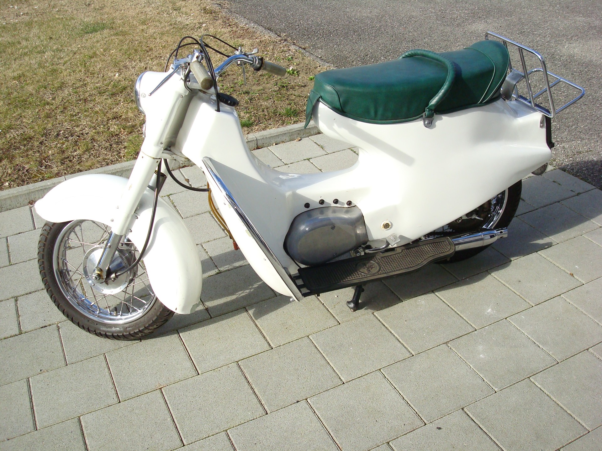 RUMI SCOIATTOLO   125 cc