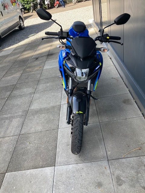 SUZUKI GSX-S 125-image-3