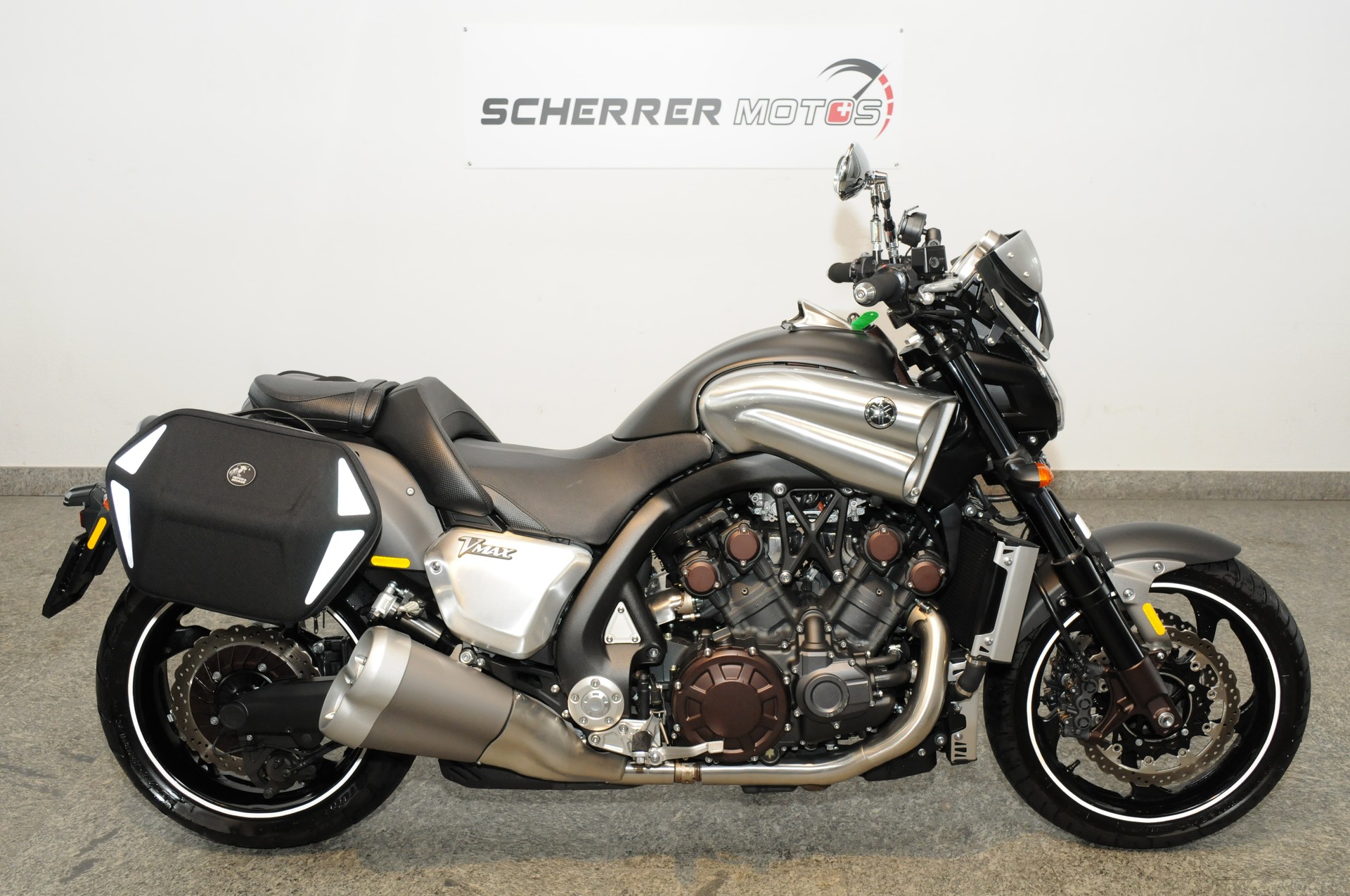 YAMAHA V-MAX