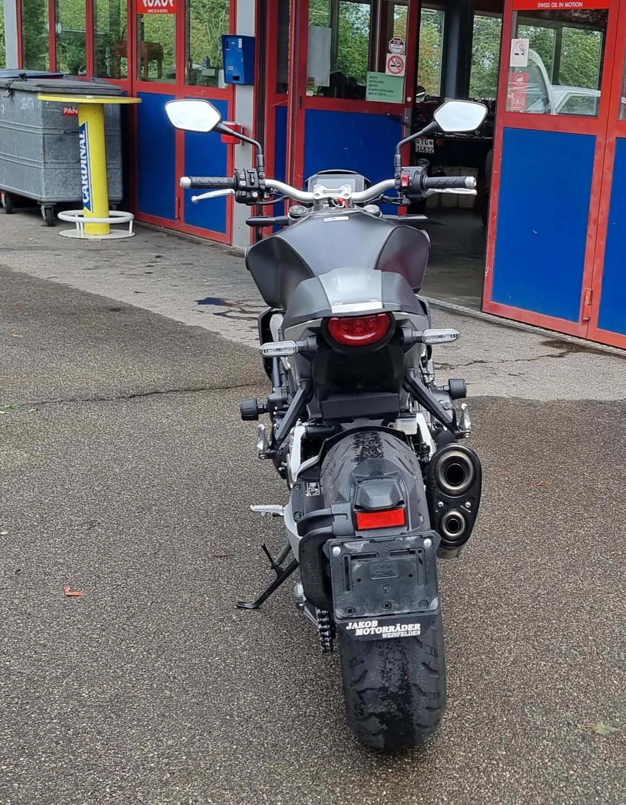 HONDA CB 1000 R-showroom-element-3