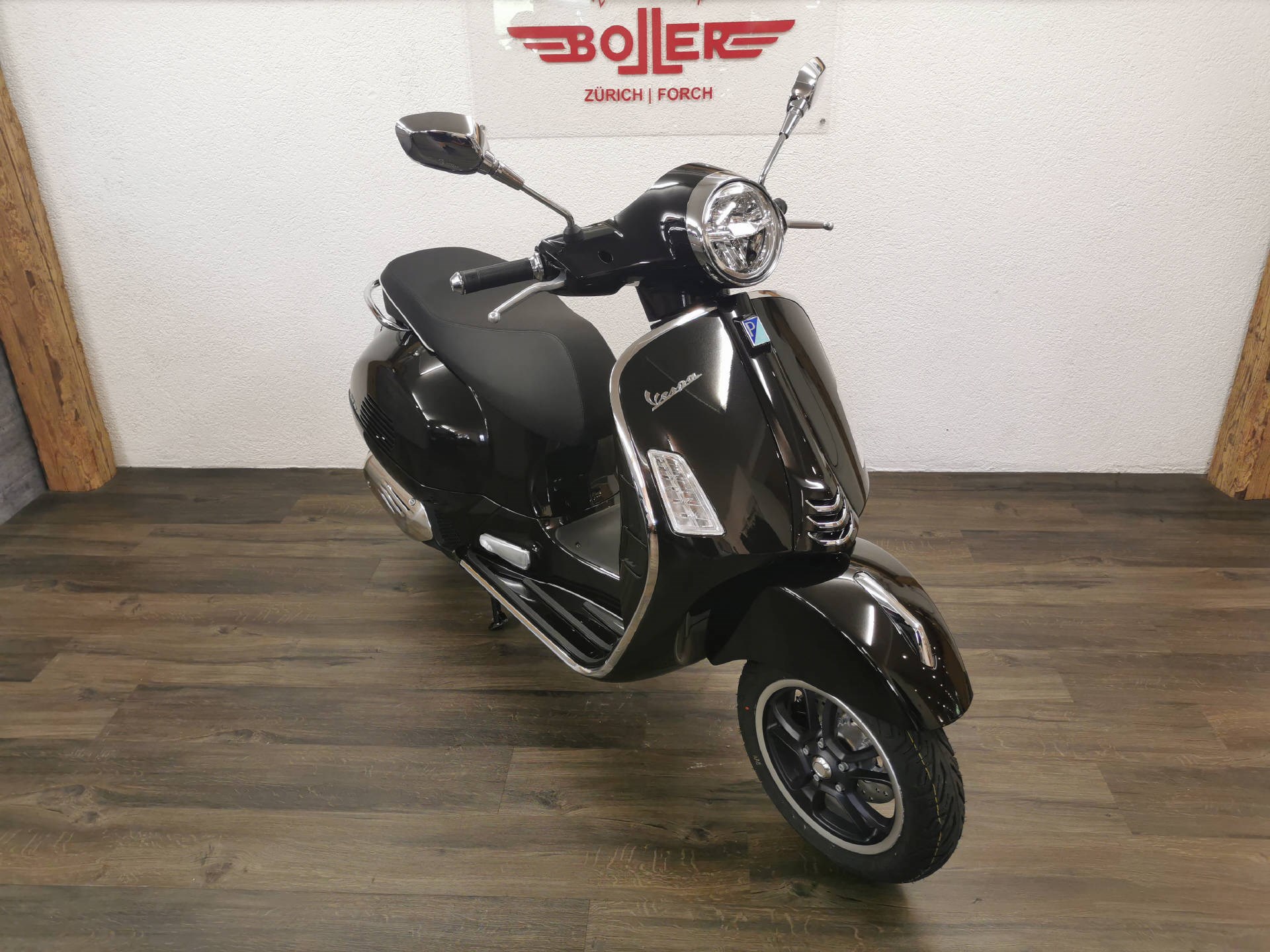 PIAGGIO Vespa GTS 125 Super ABS-showroom-element-1