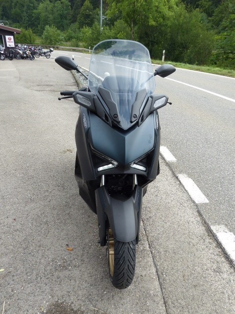YAMAHA X-Max YP 125 Tech Max-image-1