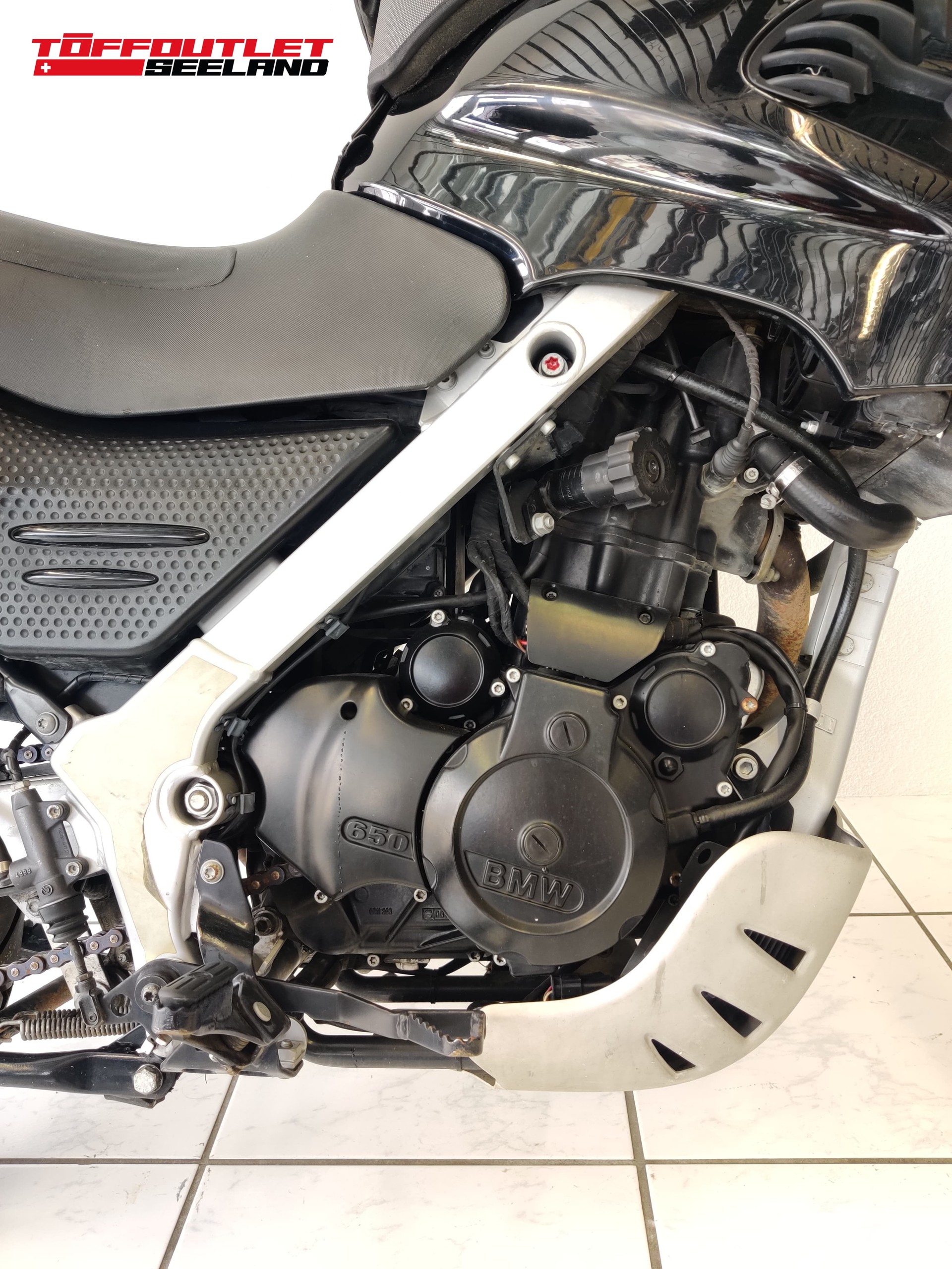 BMW F 650 GS-showroom-element-2