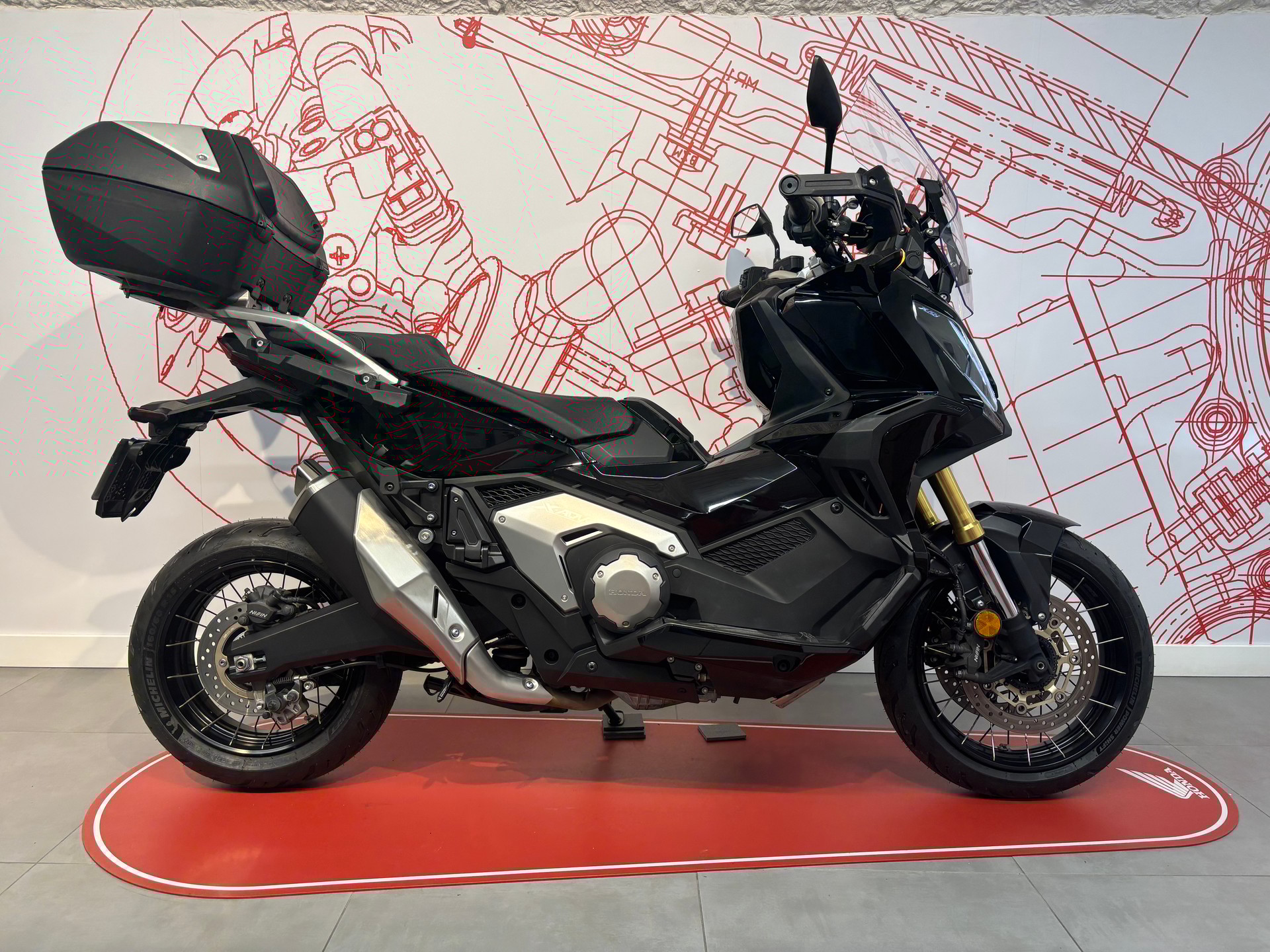 HONDA X-ADV 750