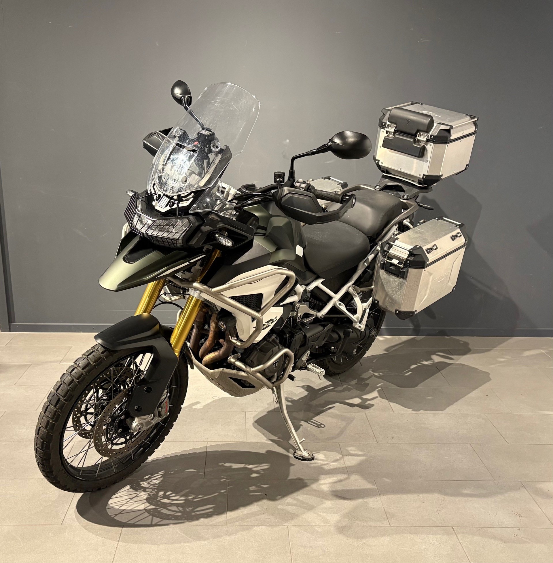 TRIUMPH Tiger 1200 Rally Pro-showroom-element-2
