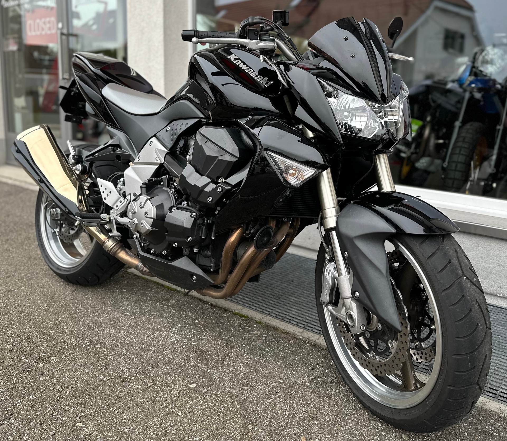 KAWASAKI Z 1000 ABS-showroom-element-2