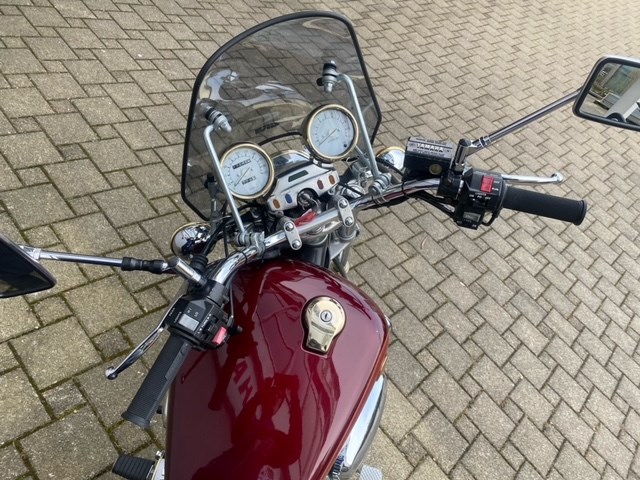 YAMAHA XV 1000 Virago-image-1