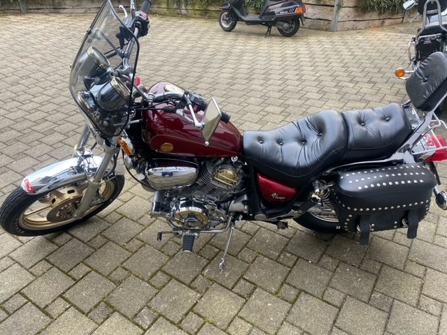YAMAHA XV 1000 Virago-image-4