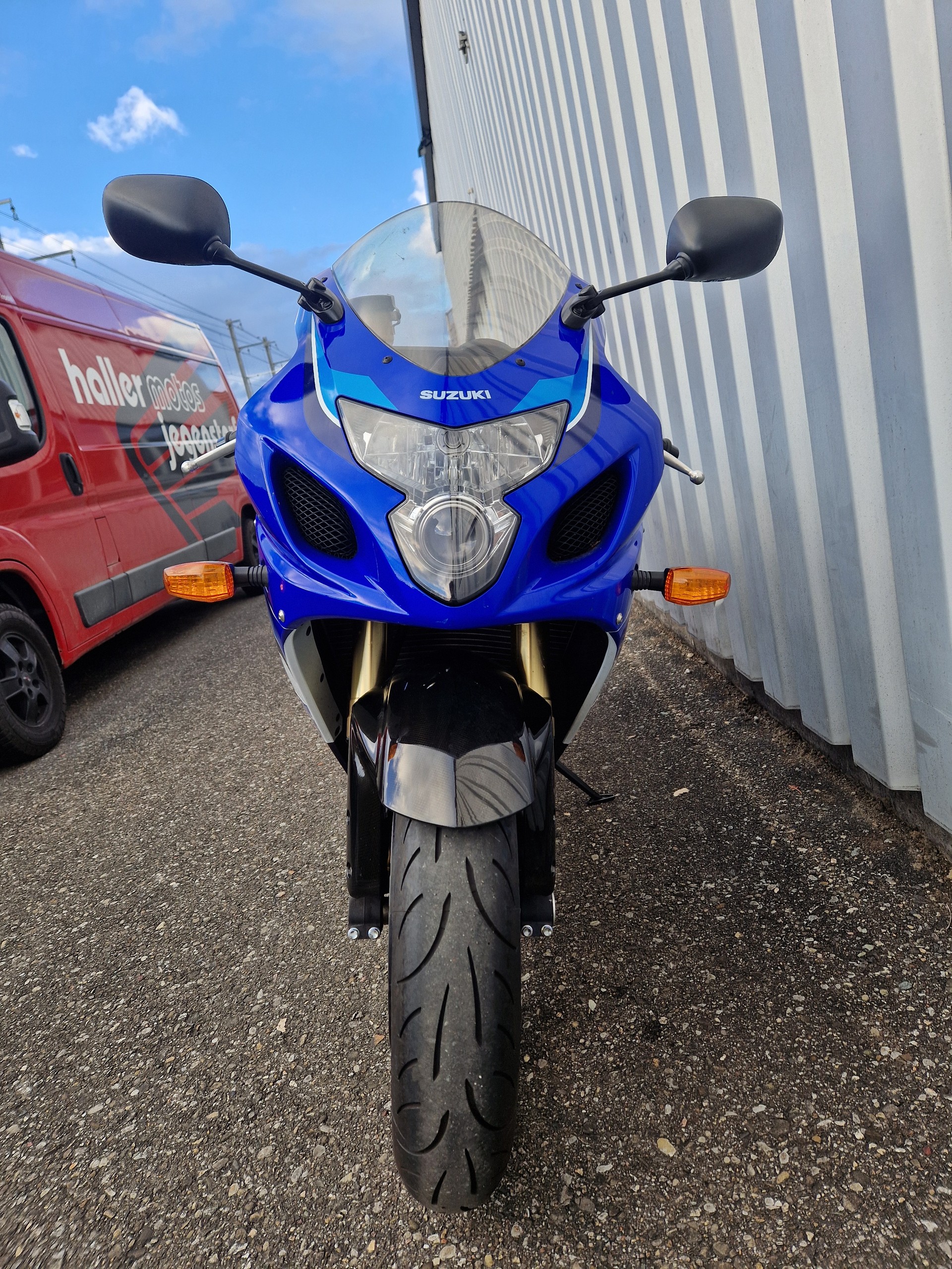 SUZUKI GSX-R 600 Anniversary K5-showroom-element-2