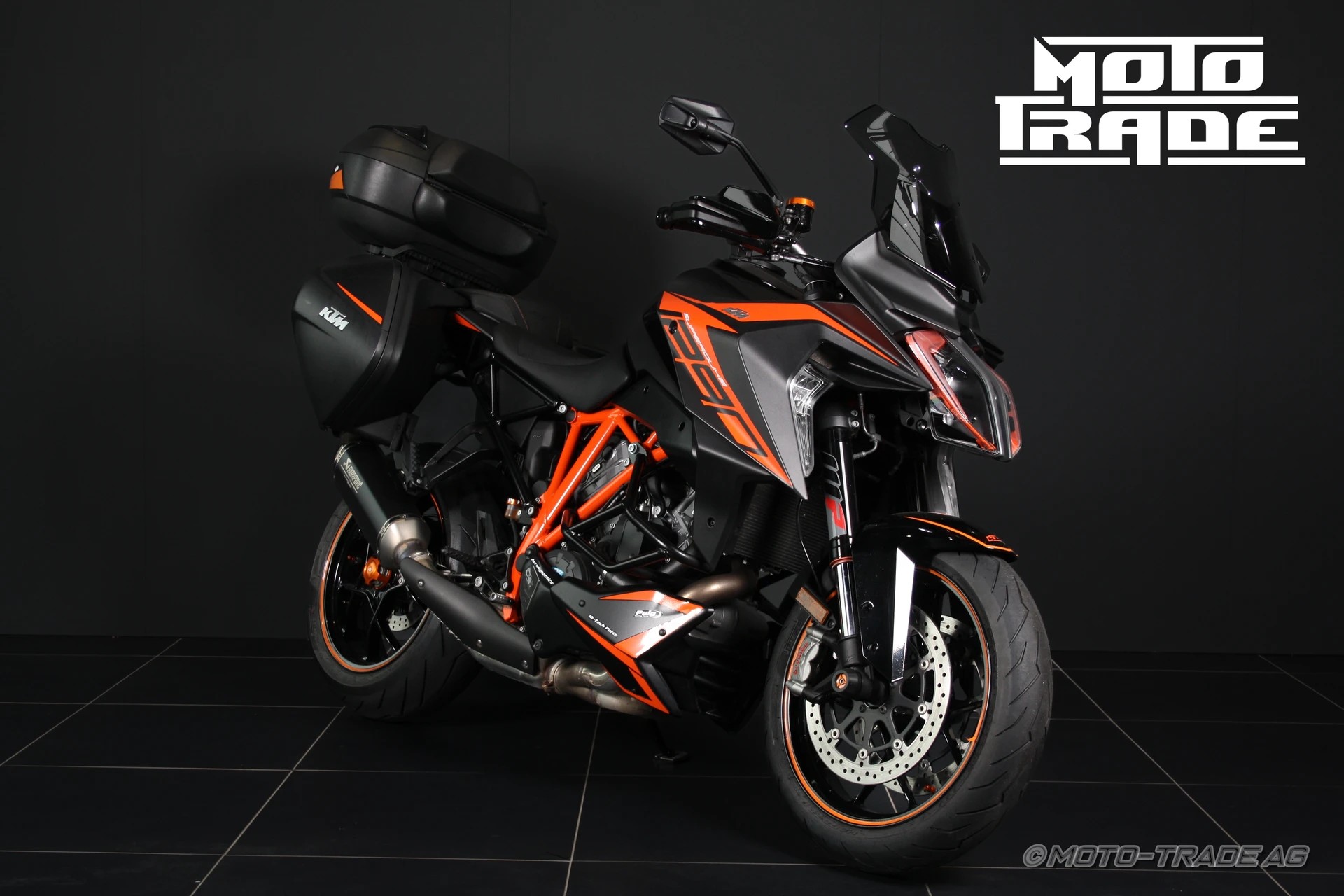 KTM 1290 Super Duke GT