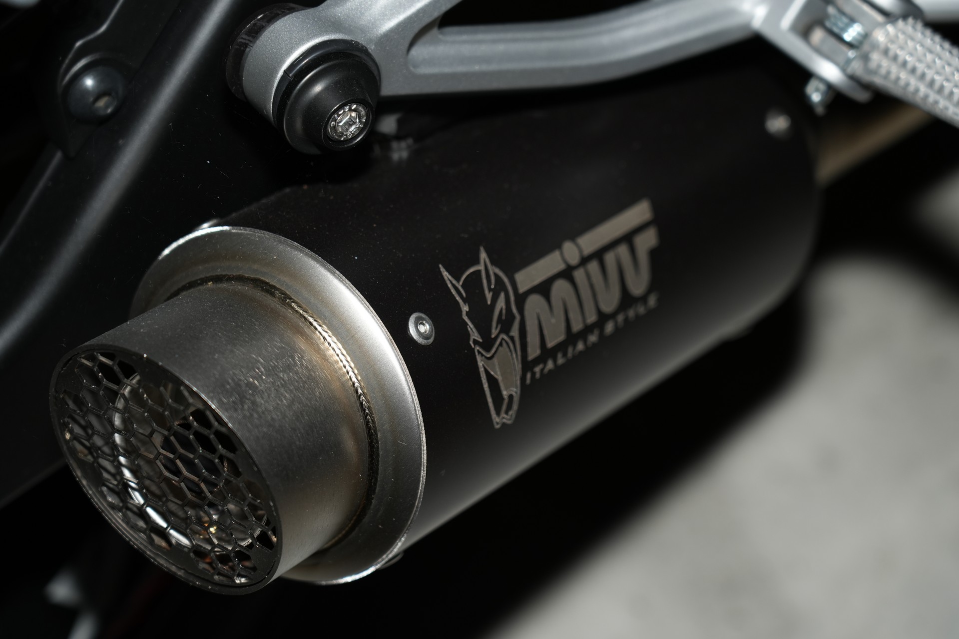 YAMAHA YZF R125-image-9