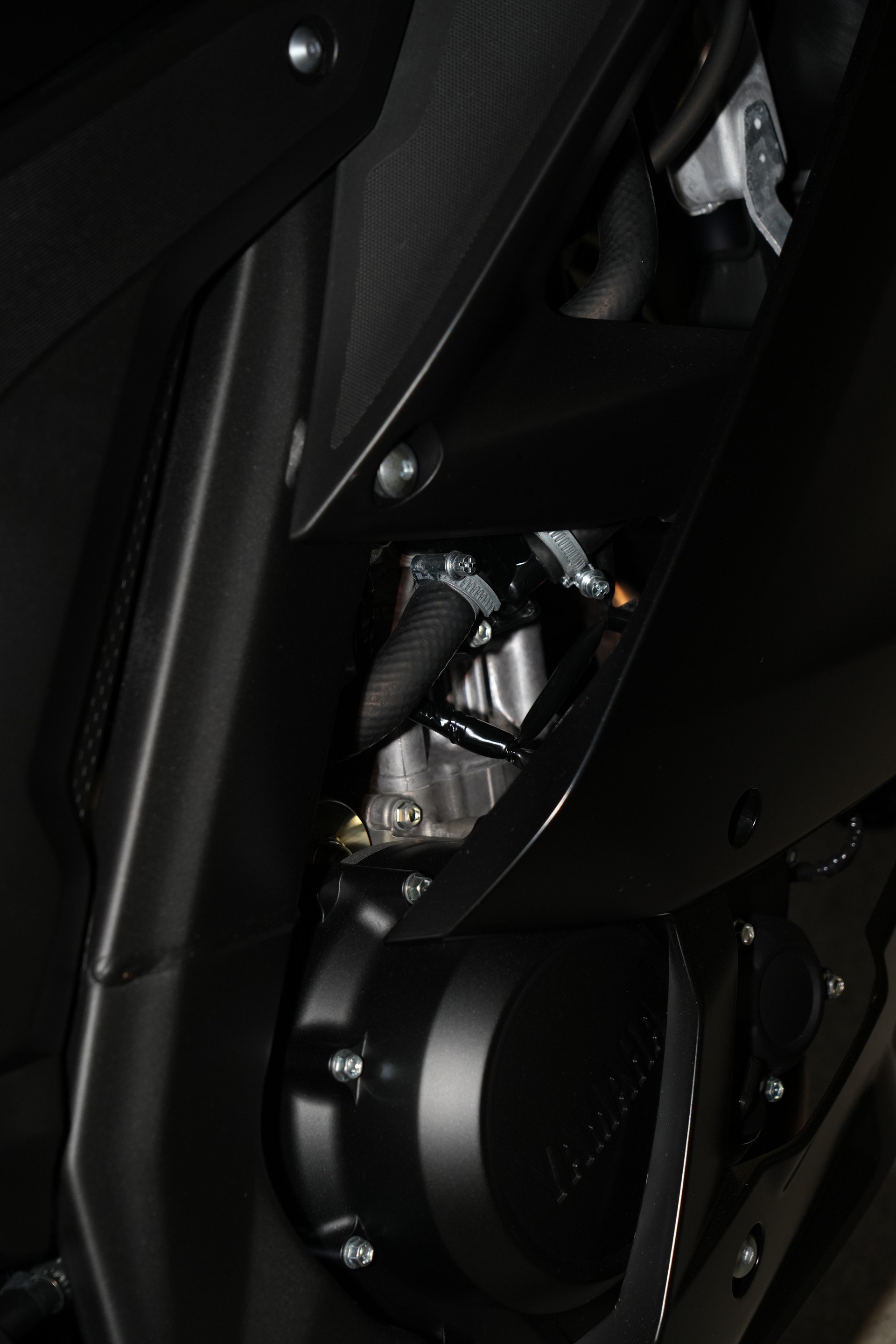 YAMAHA YZF R125-image-10