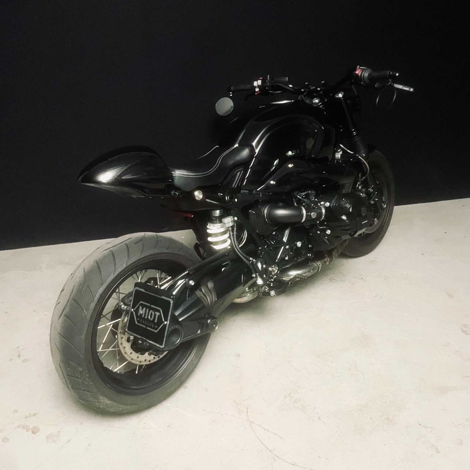BMW R nineT Pure ABS-image-1