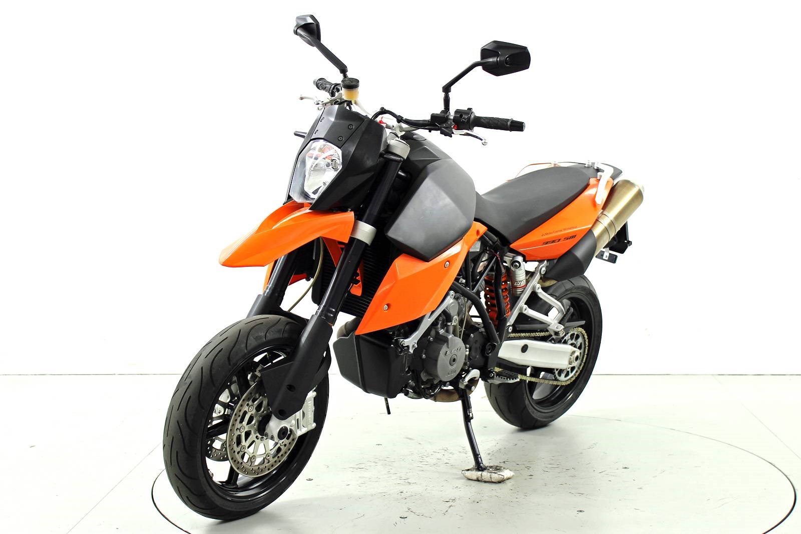 KTM 990 Supermoto R-showroom-element-2