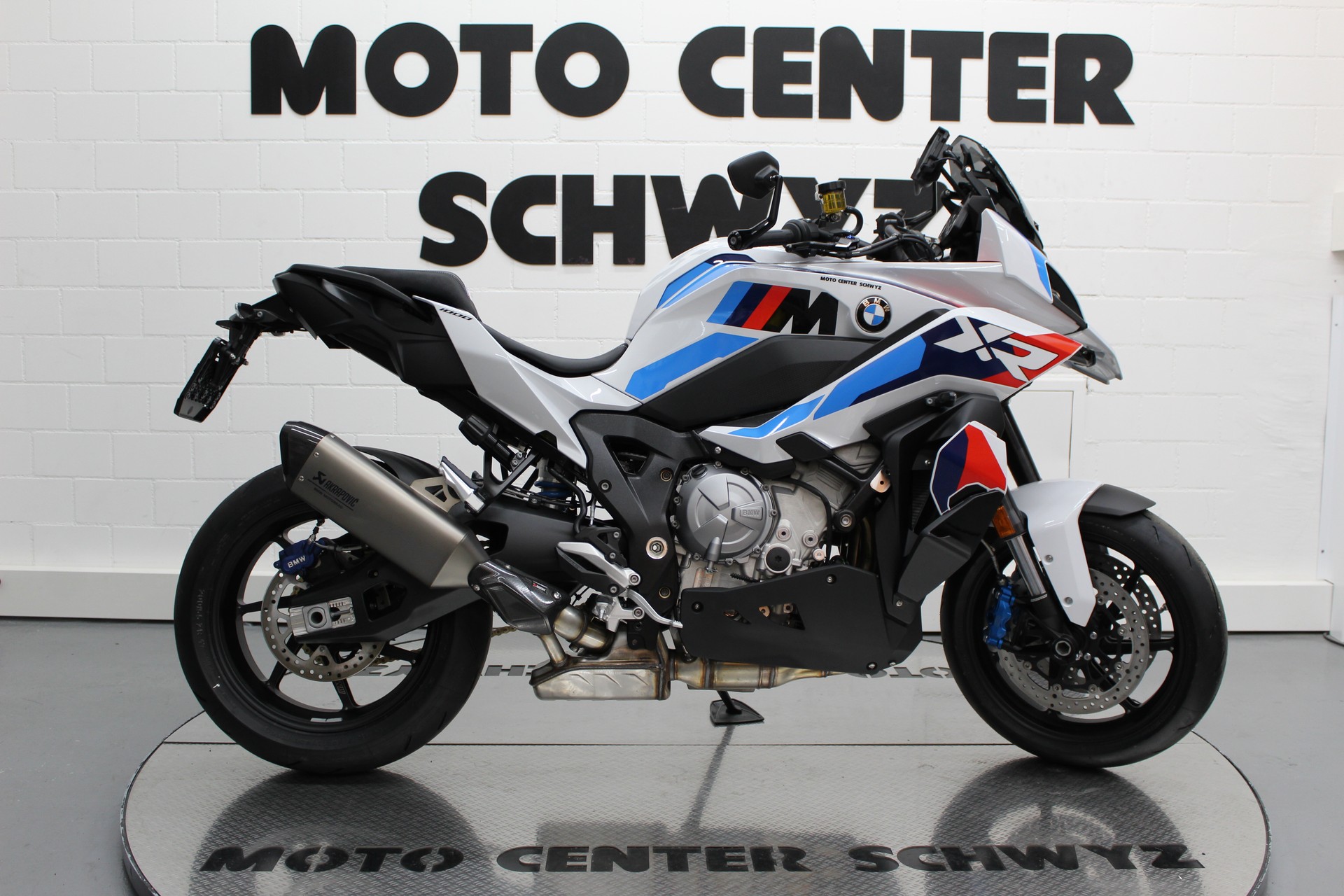 BMW M 1000 XR