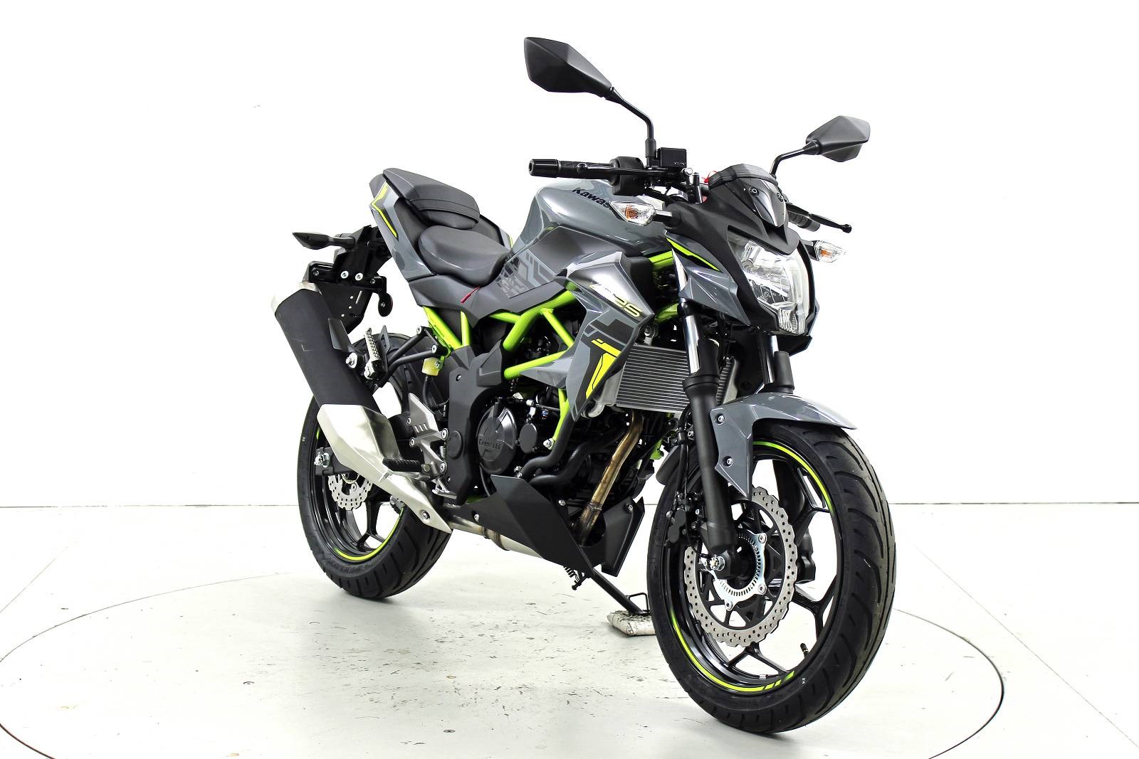 KAWASAKI Z 125 ABS-showroom-element-1