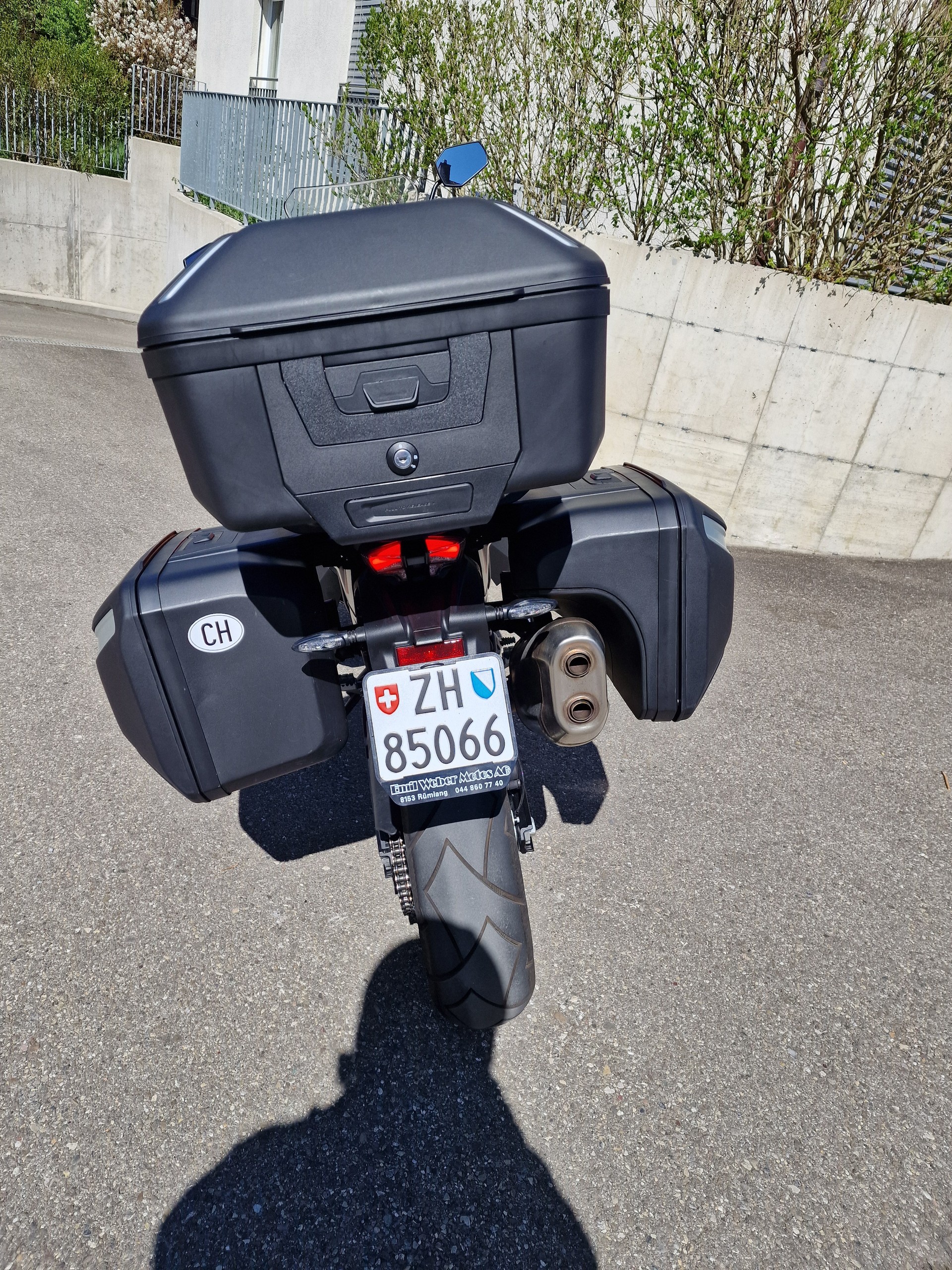 KTM 1290 Super Adventure S-image-4