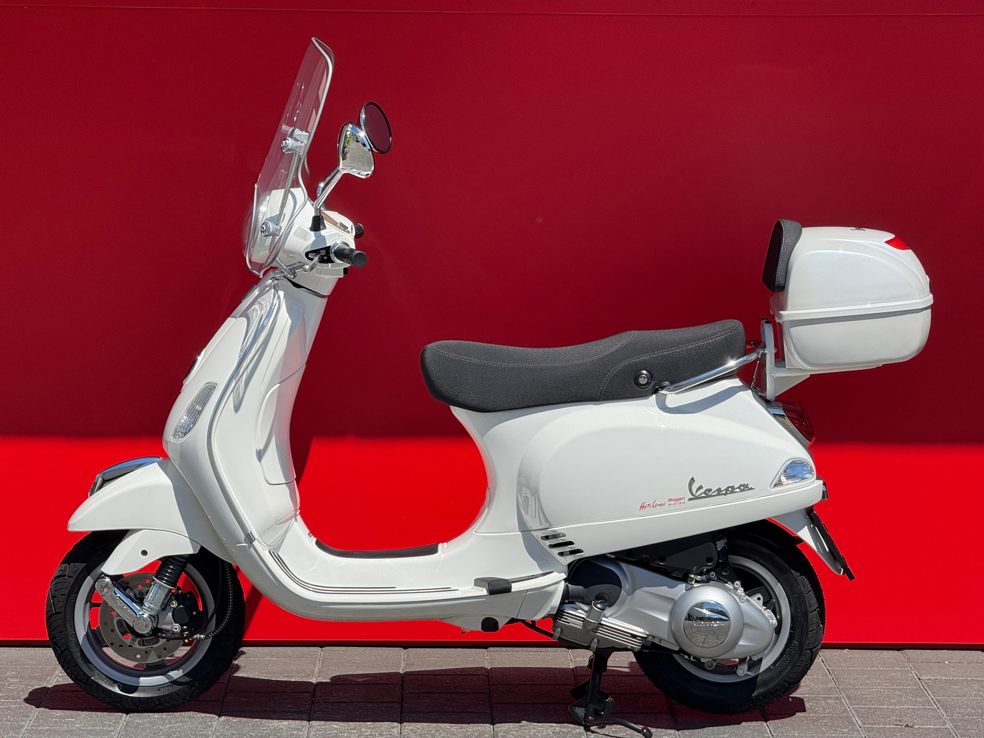 PIAGGIO Vespa LX125-image-9