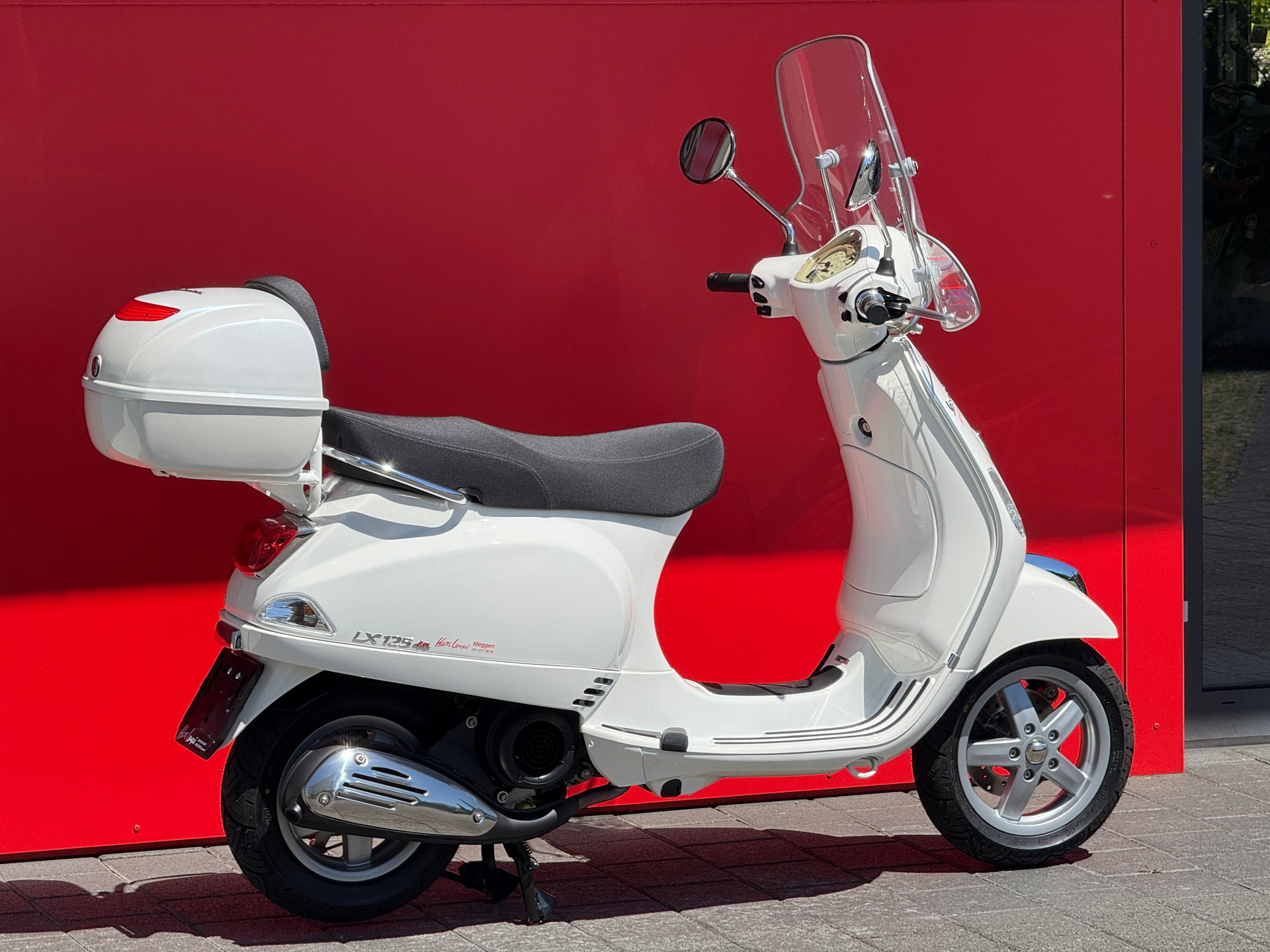PIAGGIO Vespa LX125-image-3