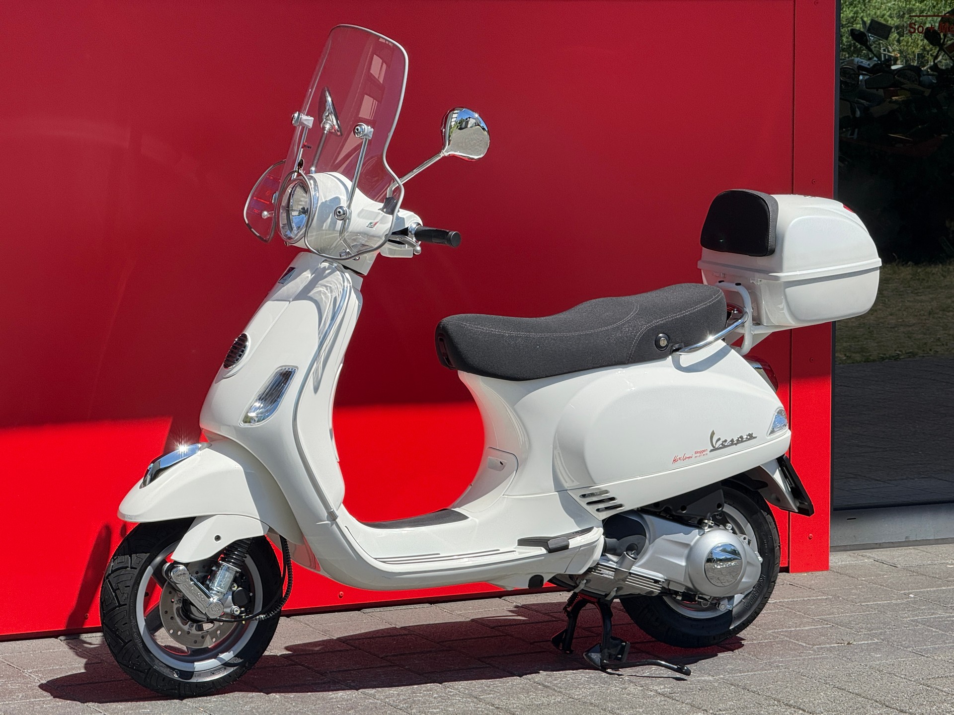 PIAGGIO Vespa LX125-image-8