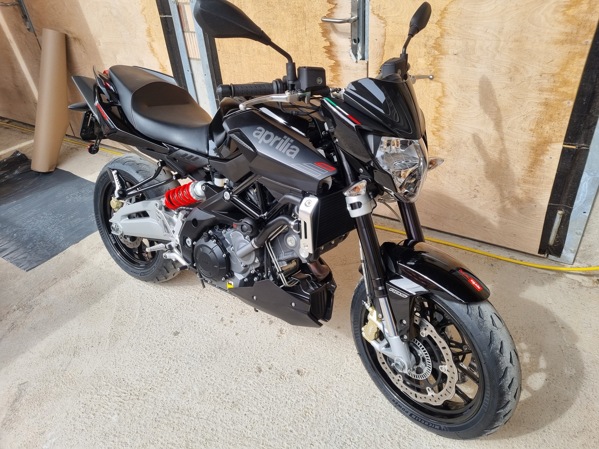 APRILIA Shiver 750 ABS (35Kw)-image-1