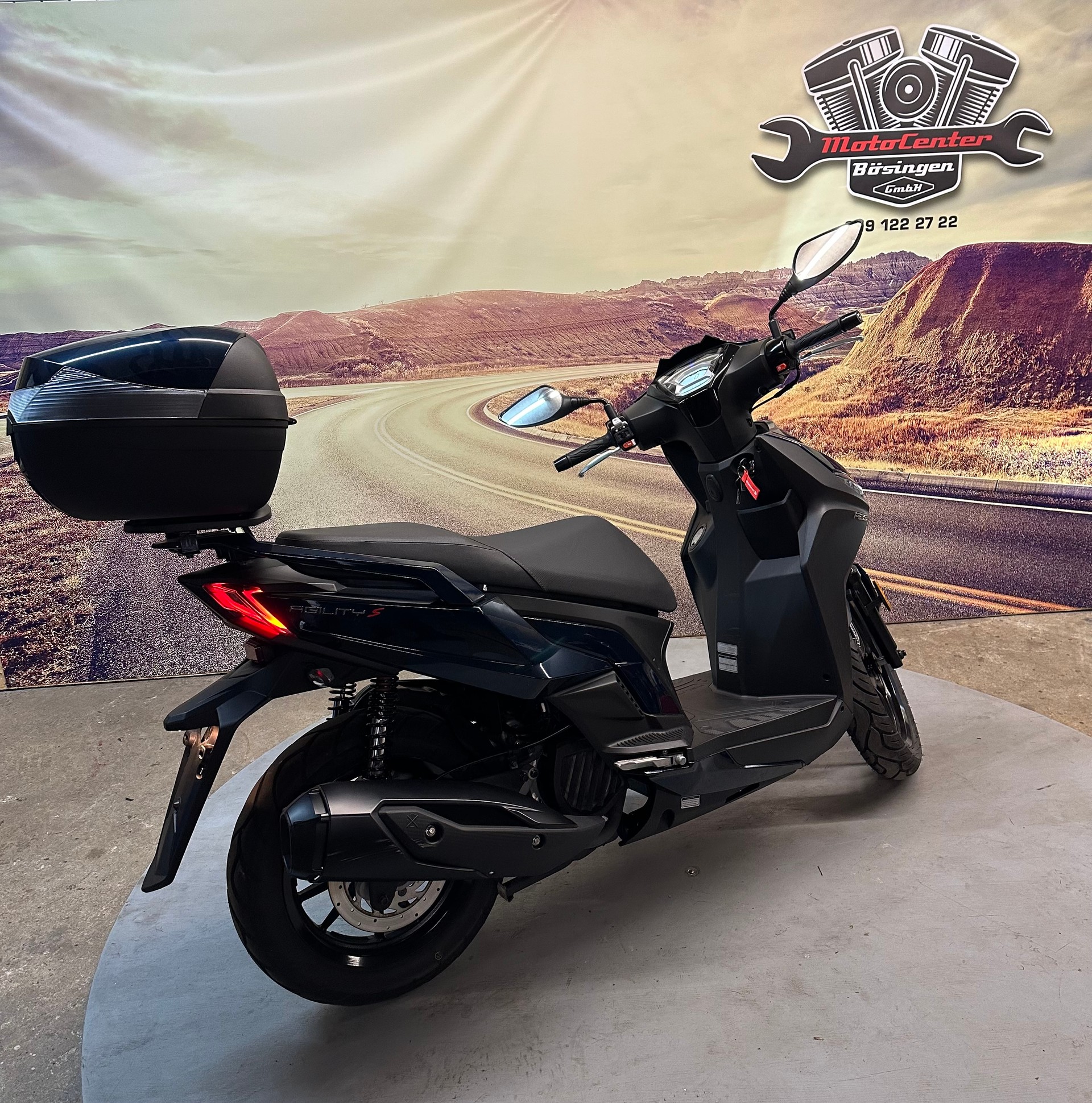 KYMCO Agility S125 ABS mit Top- Case-showroom-element-1