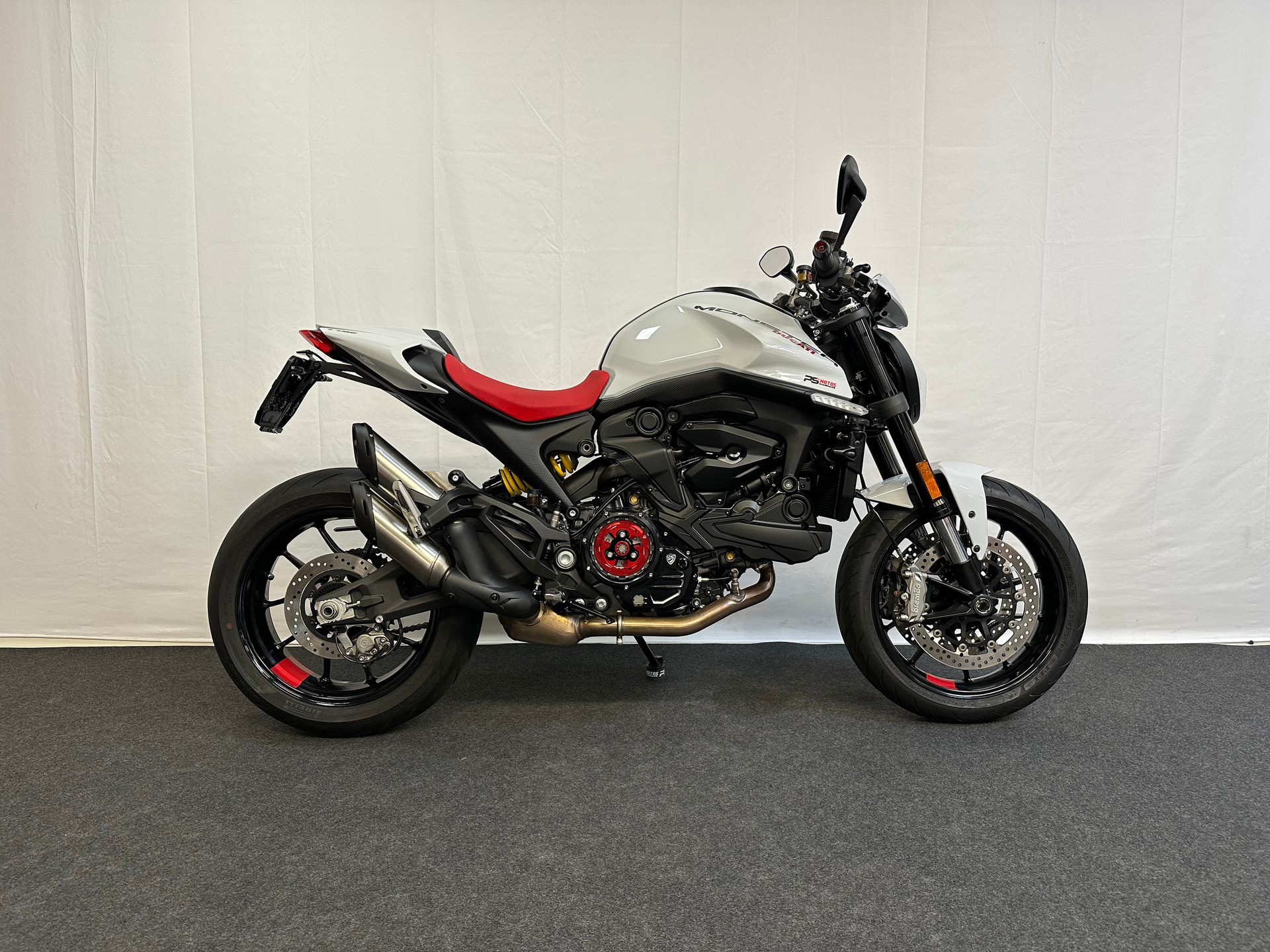 DUCATI Monster + 937