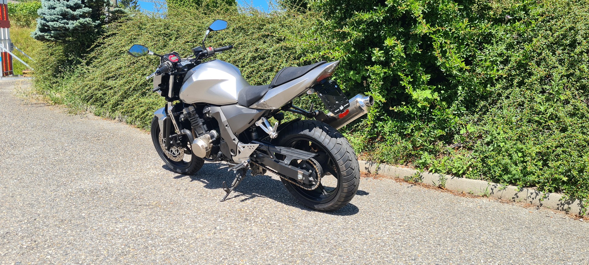KAWASAKI Z 750-image-4