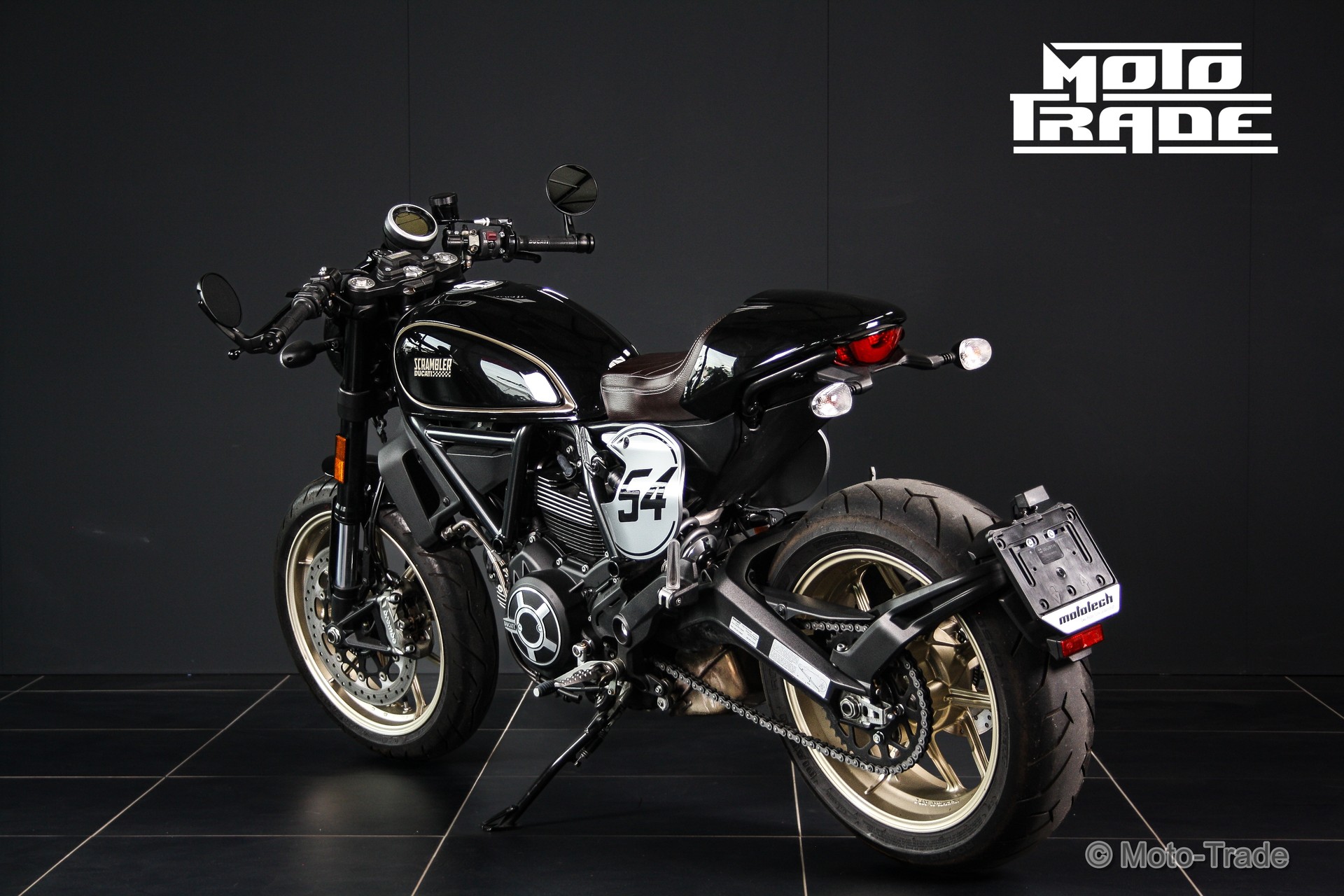 DUCATI Scrambler 800 Cafe Racer-showroom-element-3