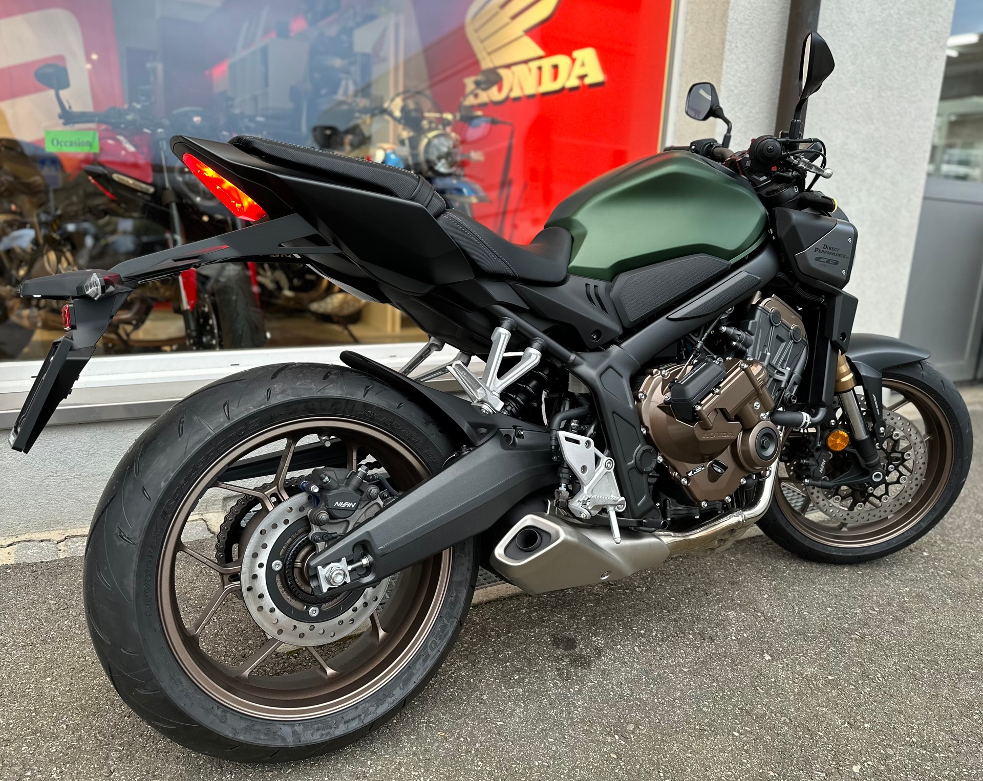 HONDA CB 650 R E-Clutch-showroom-element-3