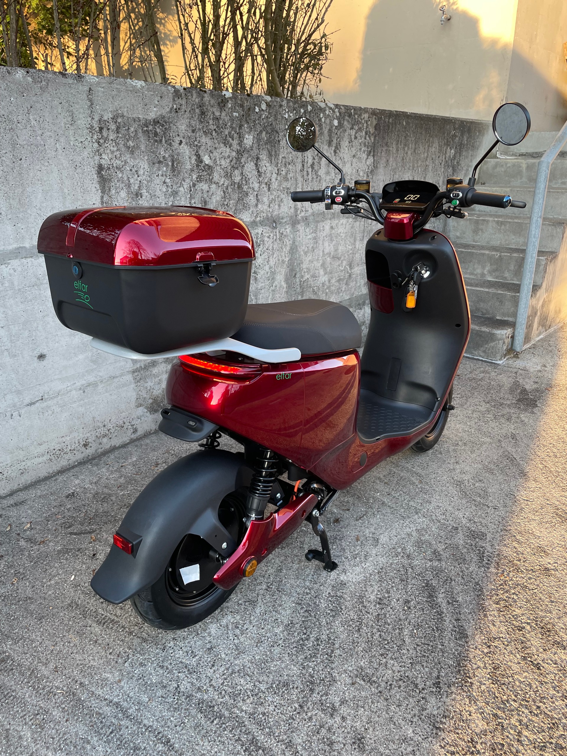E-SCOOTER E-Mofa Long Range-image-6