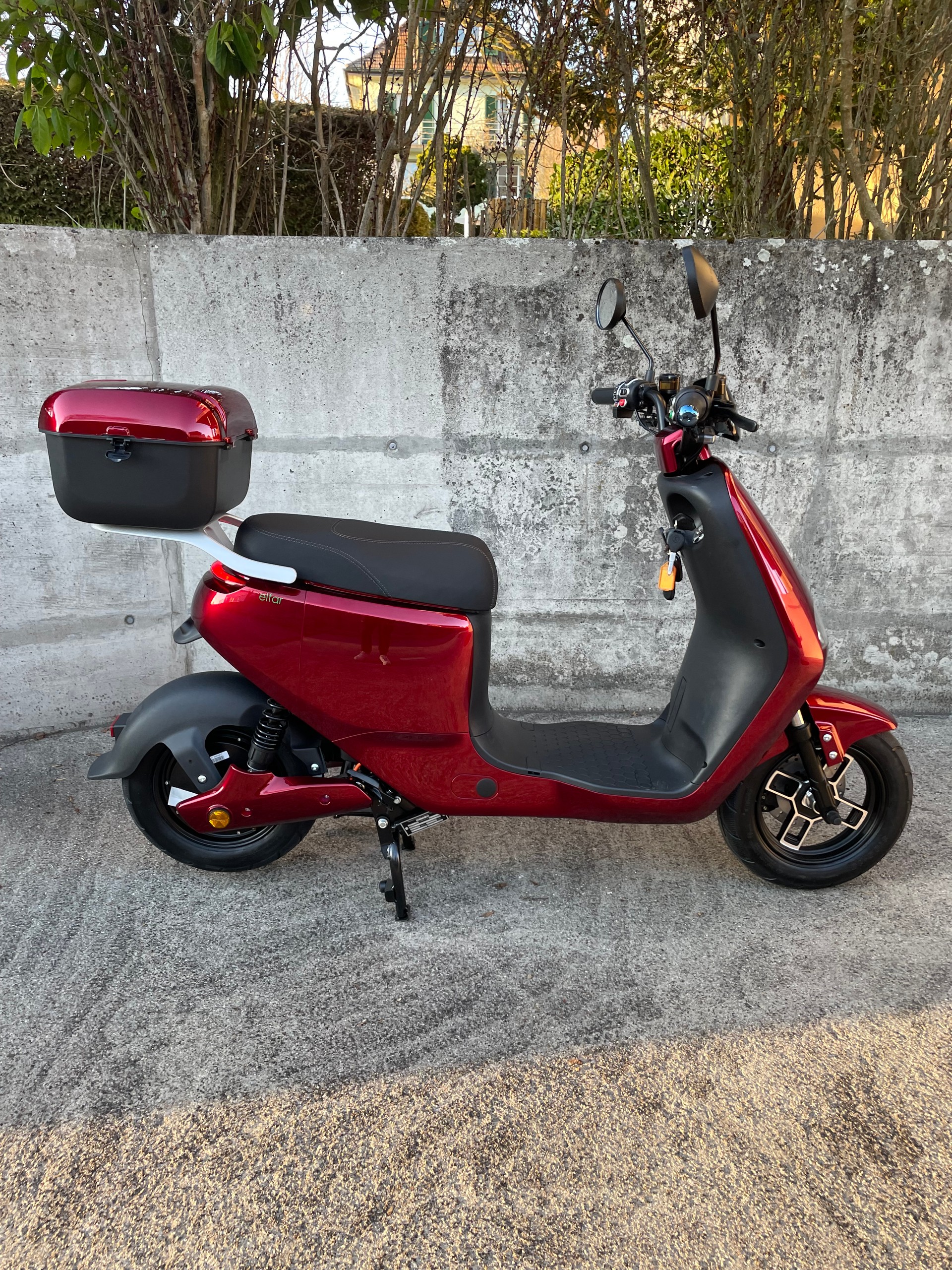 E-SCOOTER E-Mofa Long Range-image-4