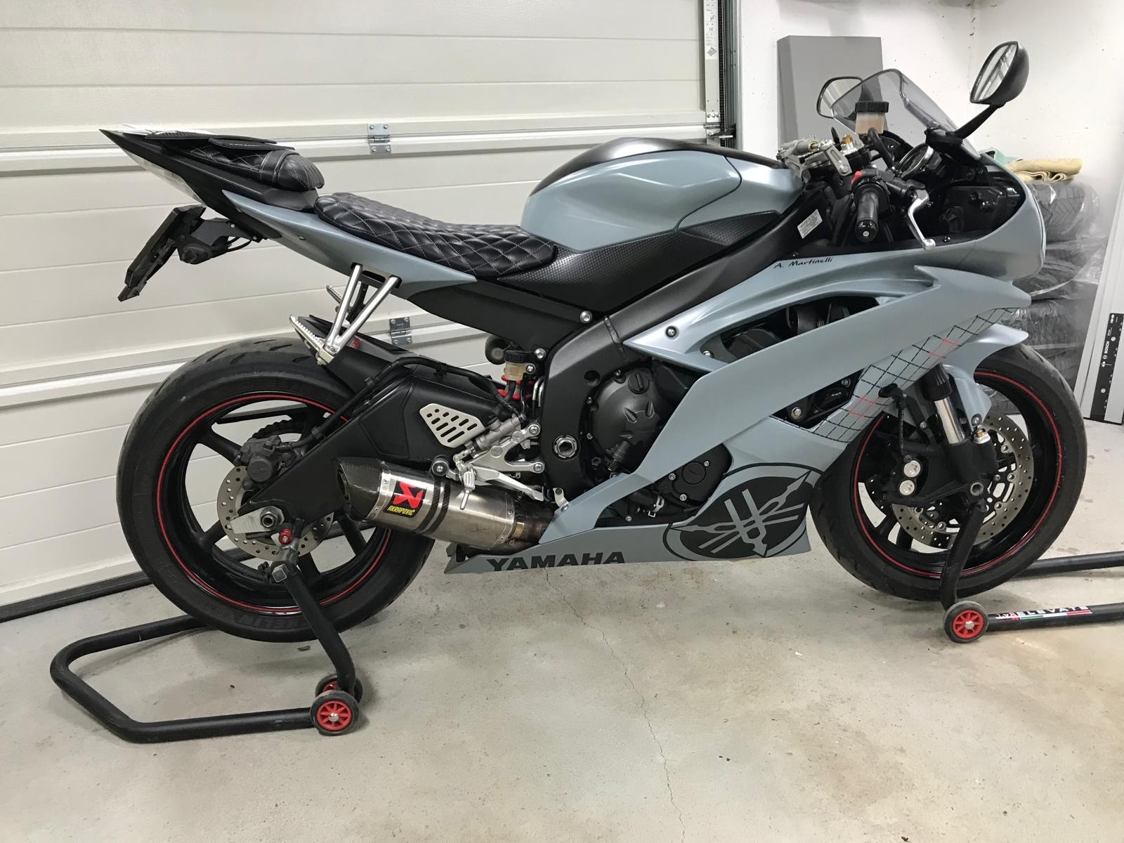 YAMAHA YZF-R6
