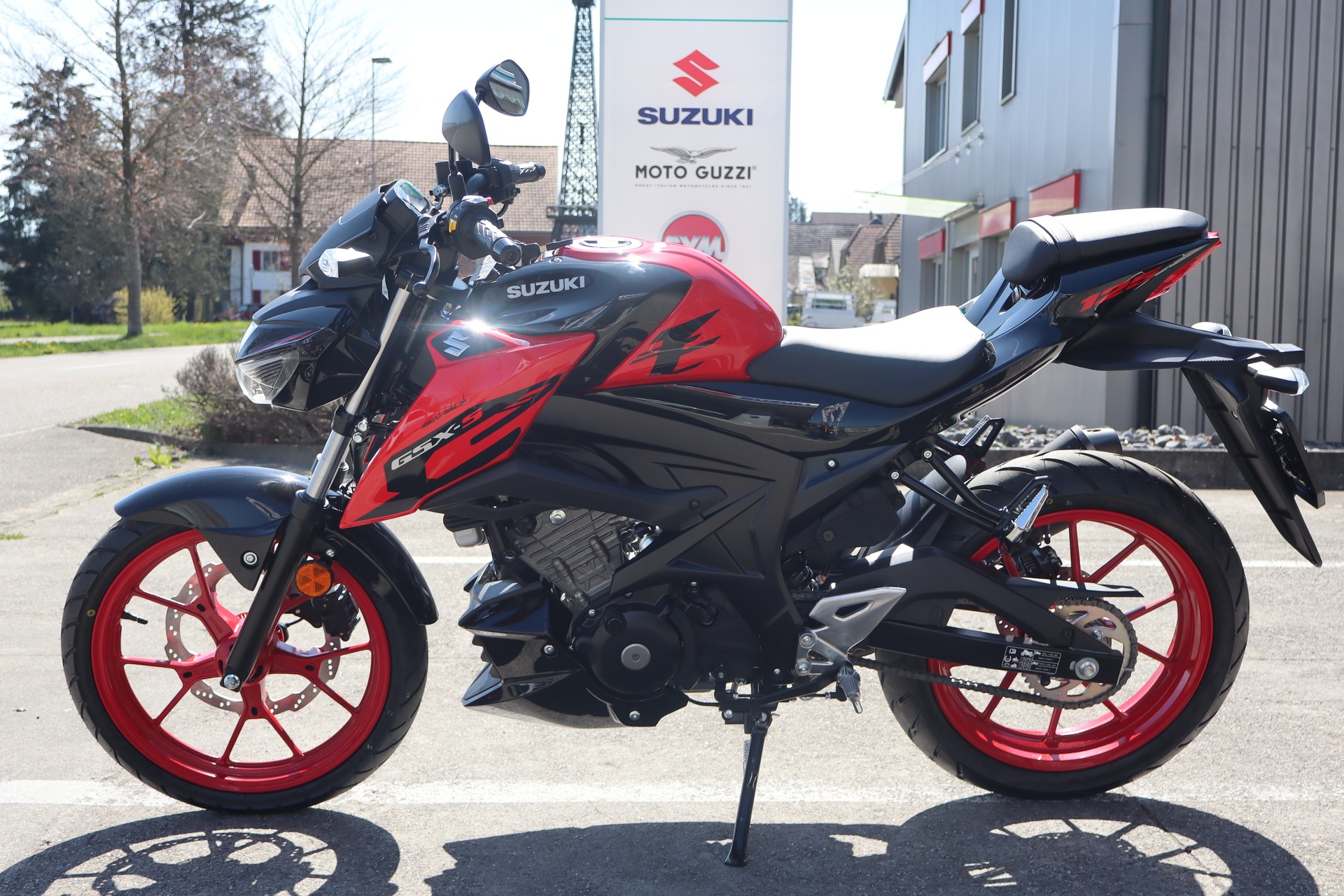 SUZUKI GSX-S 125 ABS-showroom-element-3