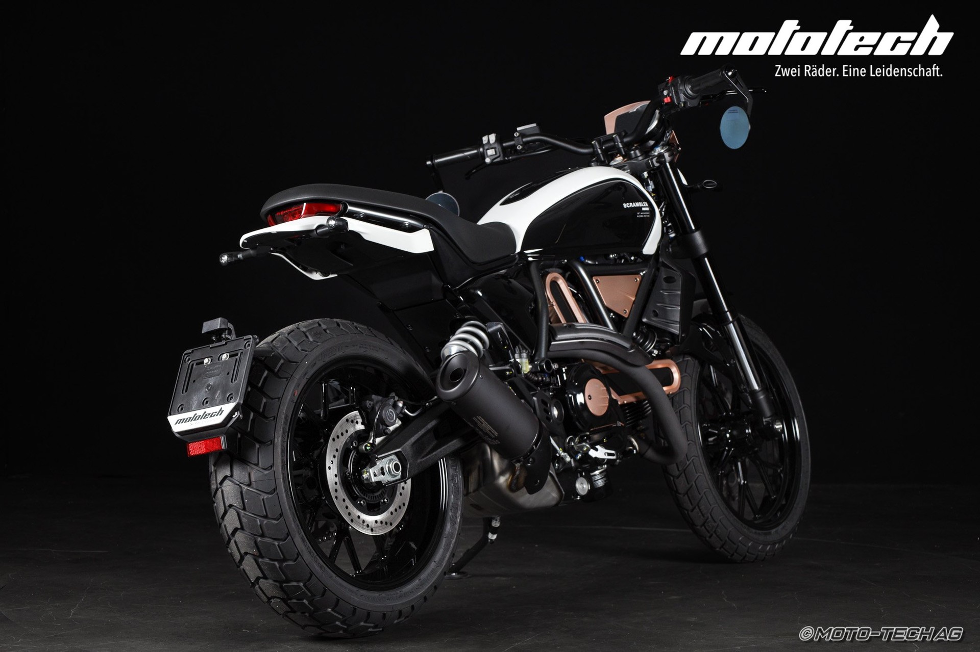 DUCATI Scrambler 10° Anniversario RIZOMA EDITION-showroom-element-2