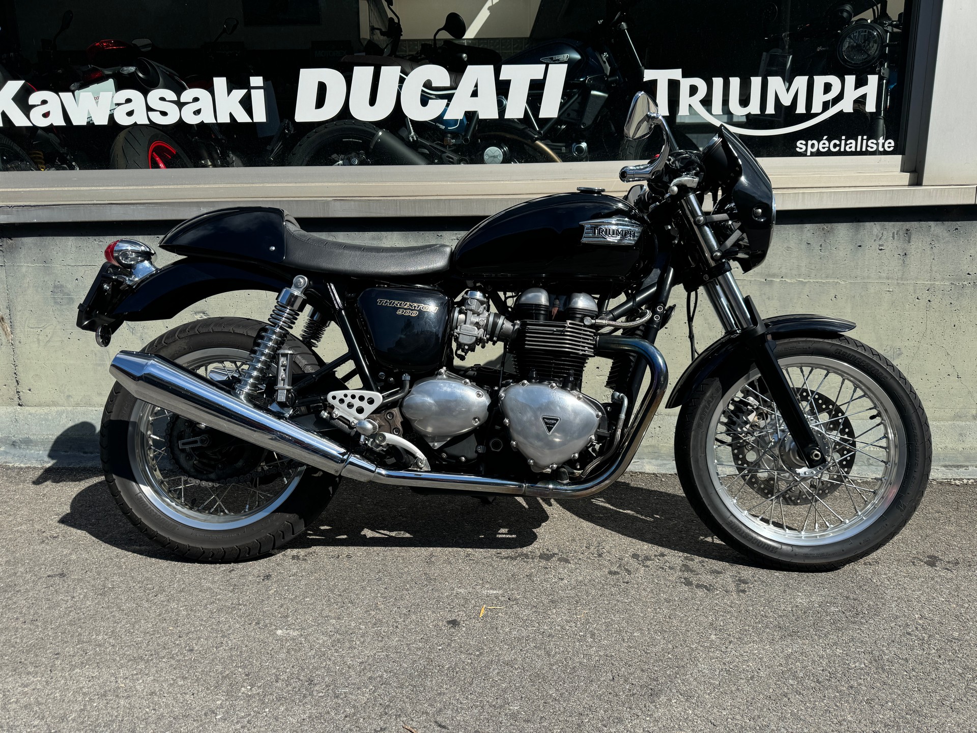 TRIUMPH Thruxton 900 i