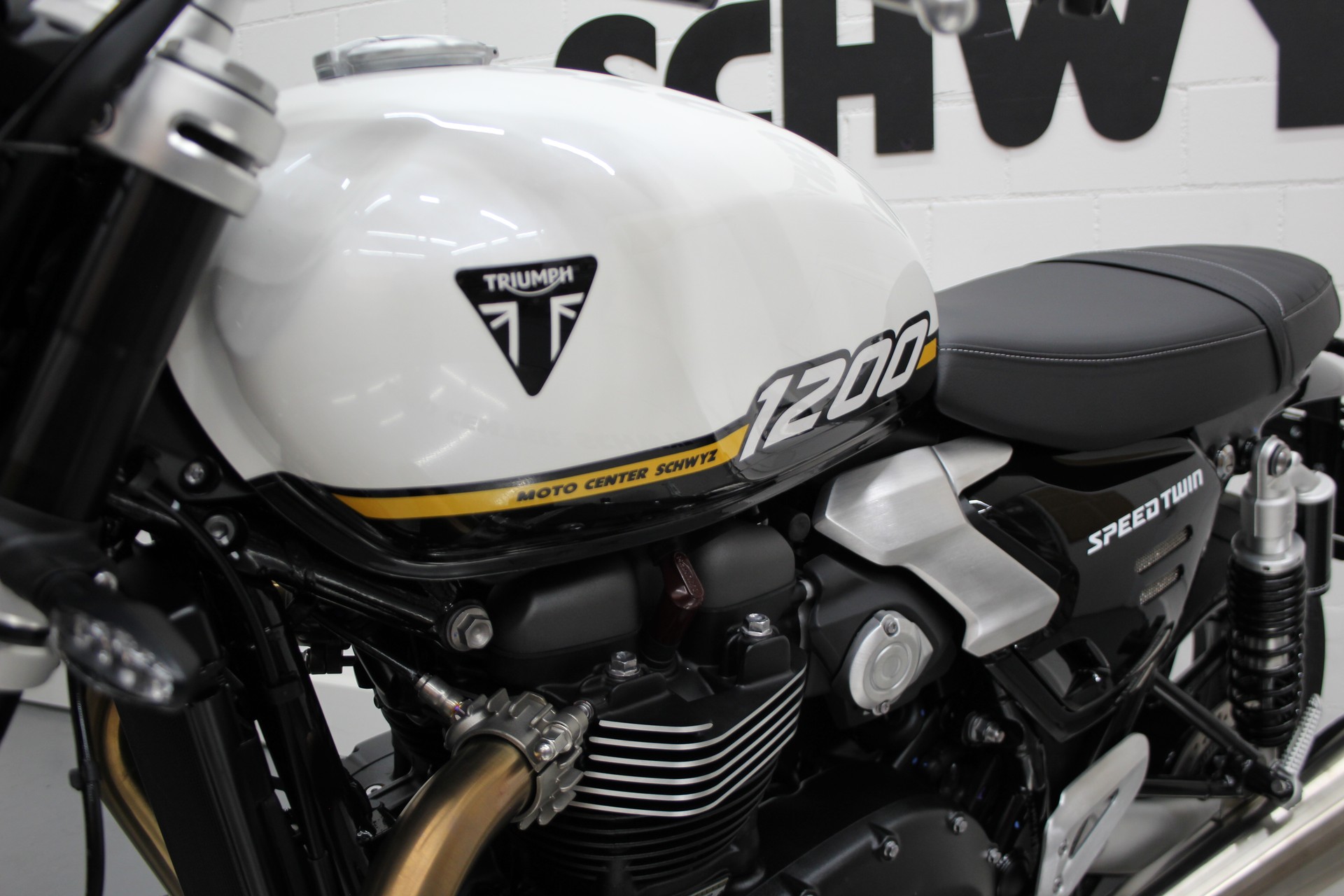 TRIUMPH Speed Twin 1200-image-5