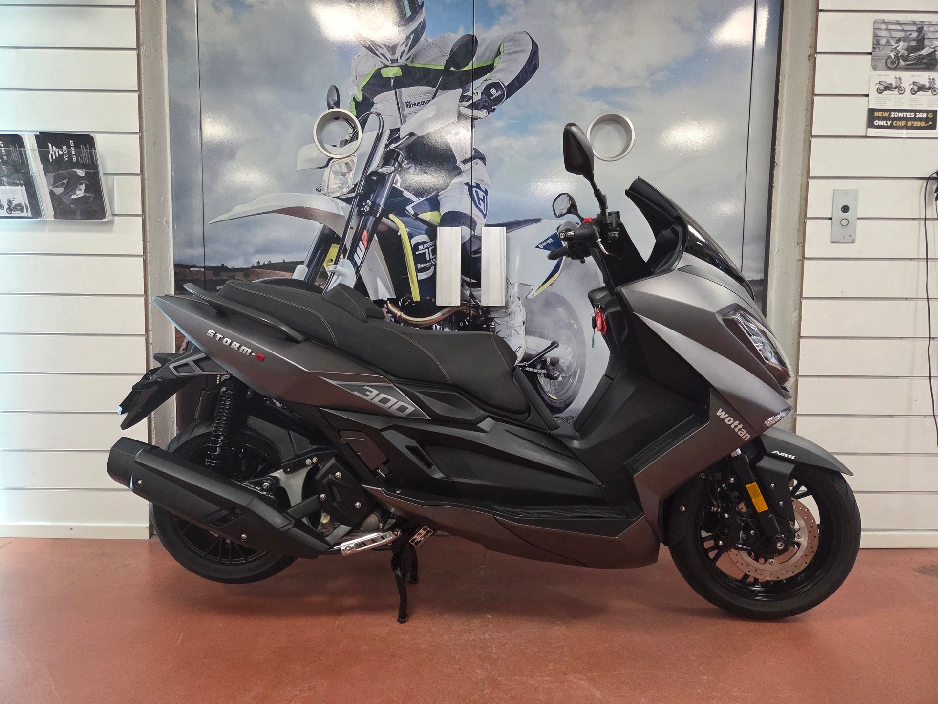 WOTTAN STORM 300-showroom-element-2