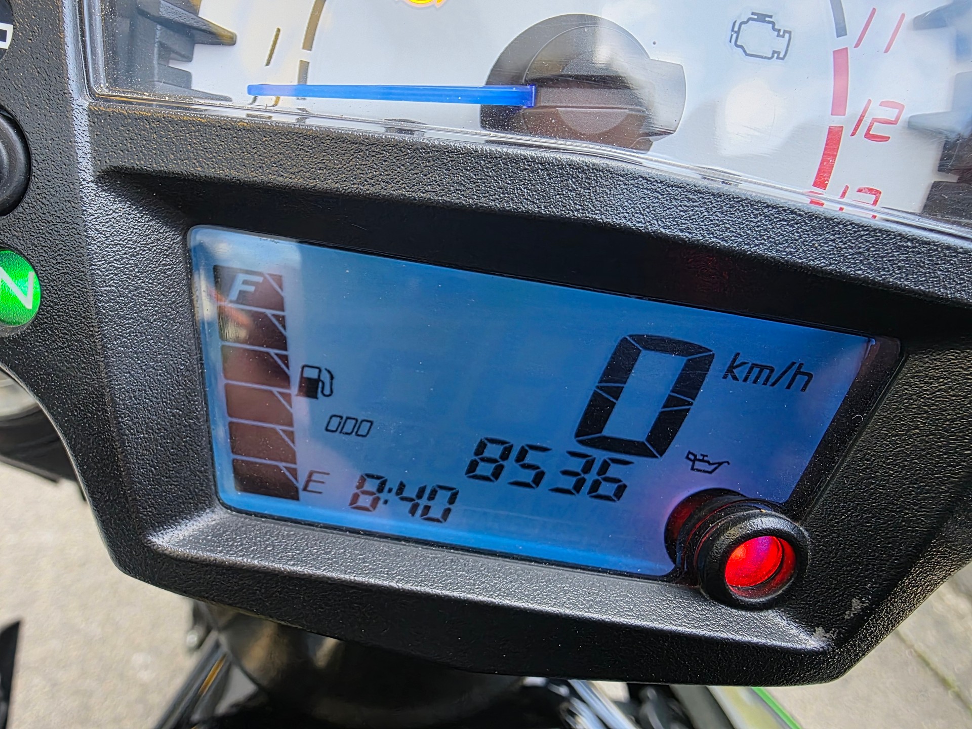 KAWASAKI ER-6 n ABS (35kW)-showroom-element-2