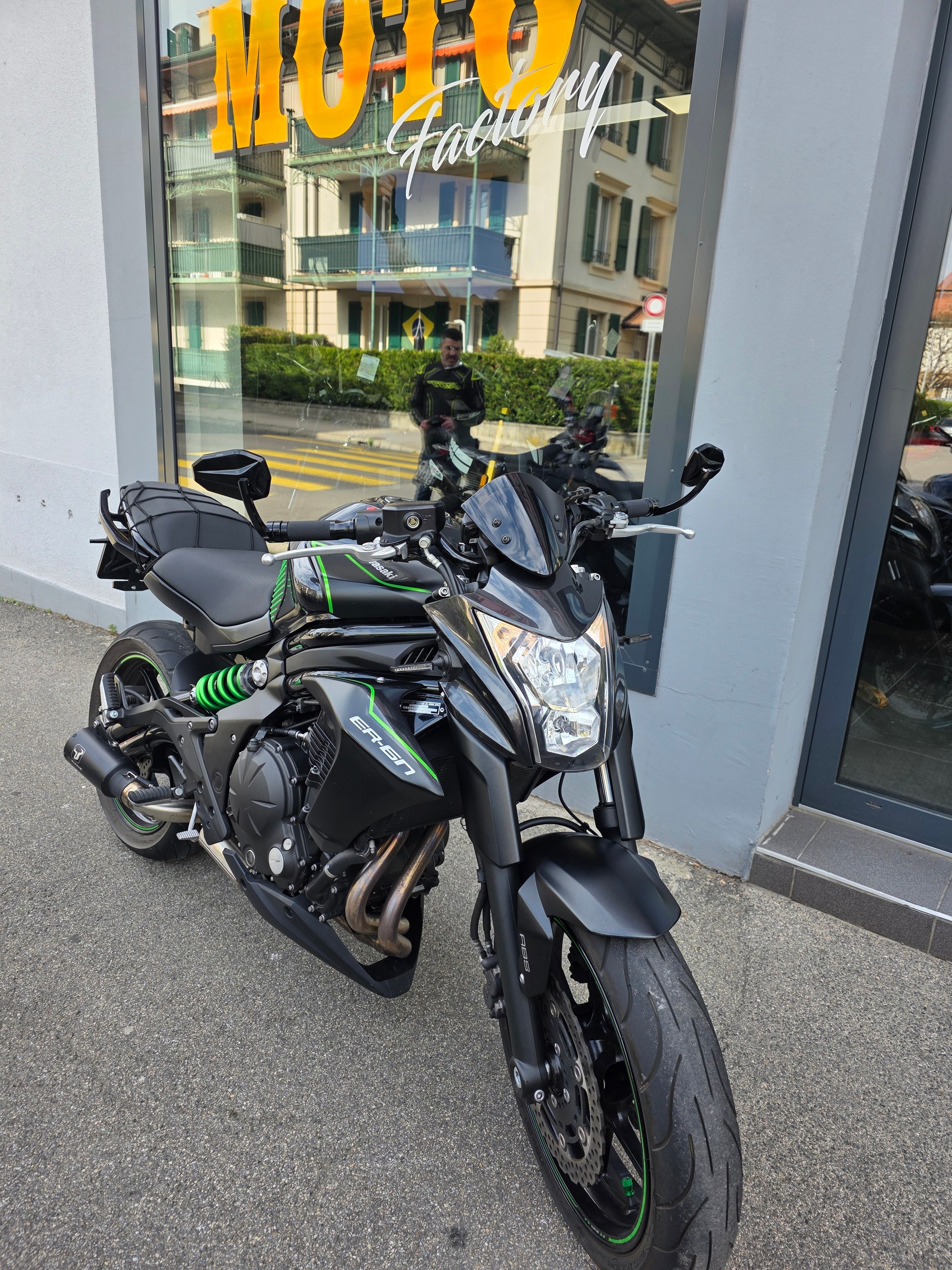 KAWASAKI ER-6 n ABS (35kW)-showroom-element-3
