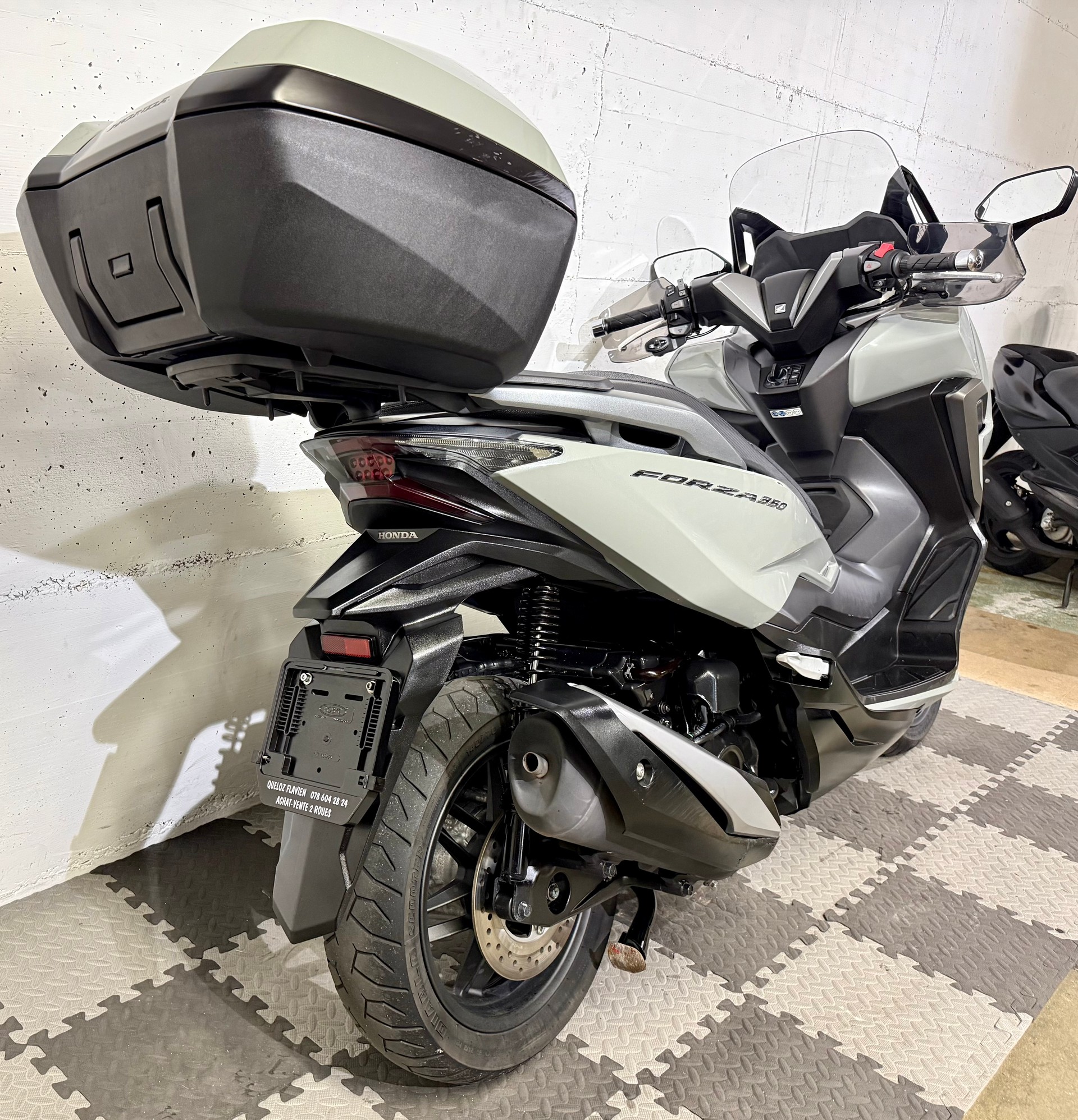 HONDA NSS 350 Keyless-showroom-element-3