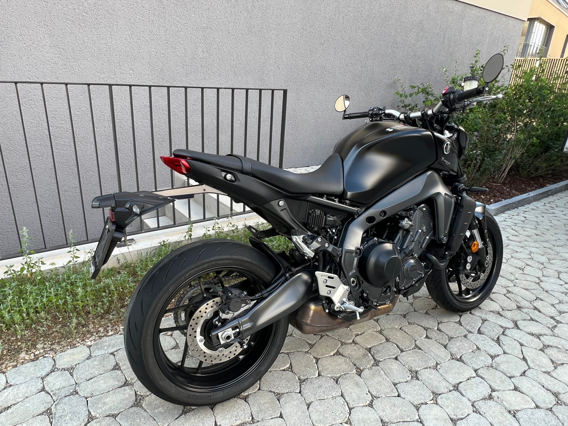YAMAHA MT-09-image-3